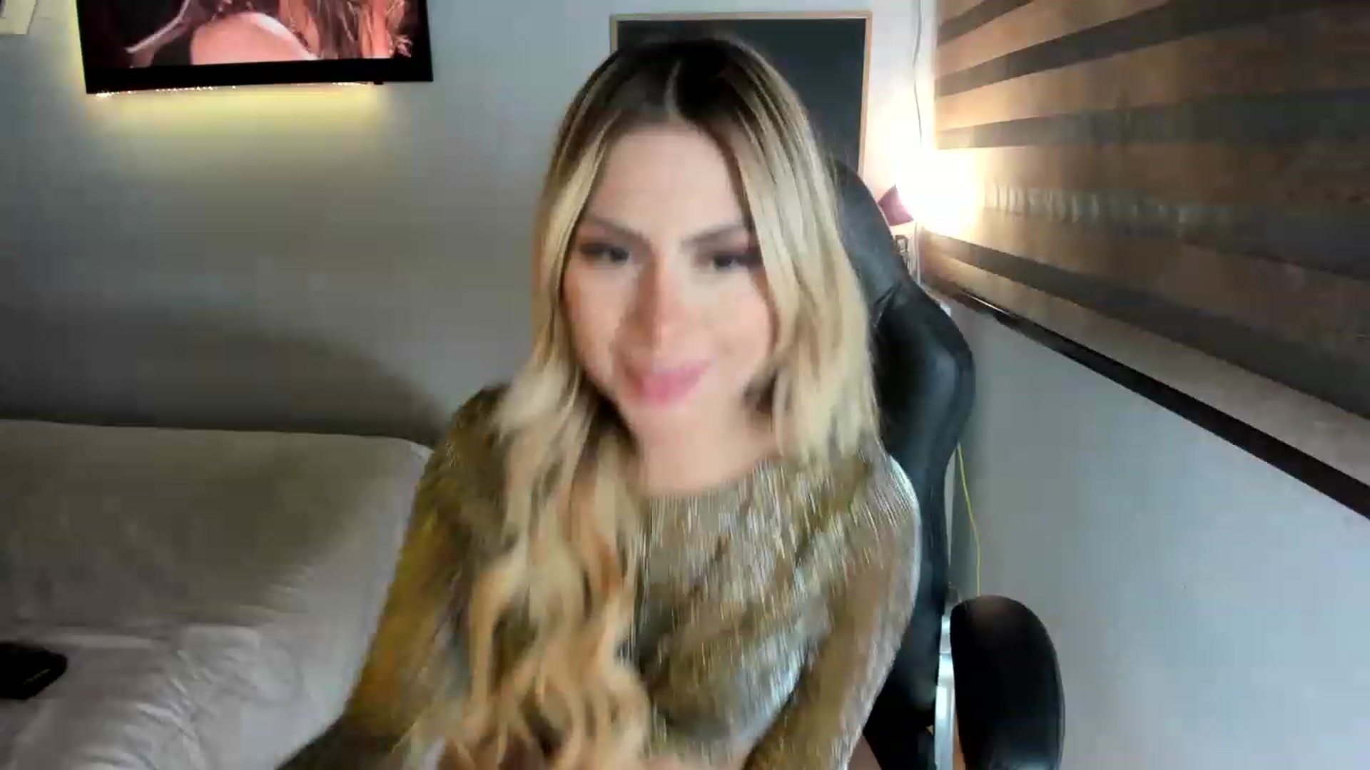 Gallery image thumbnail from Tata_Ss's myfreecams stream on, 06/12/2023, 23:36 image 5 of 20