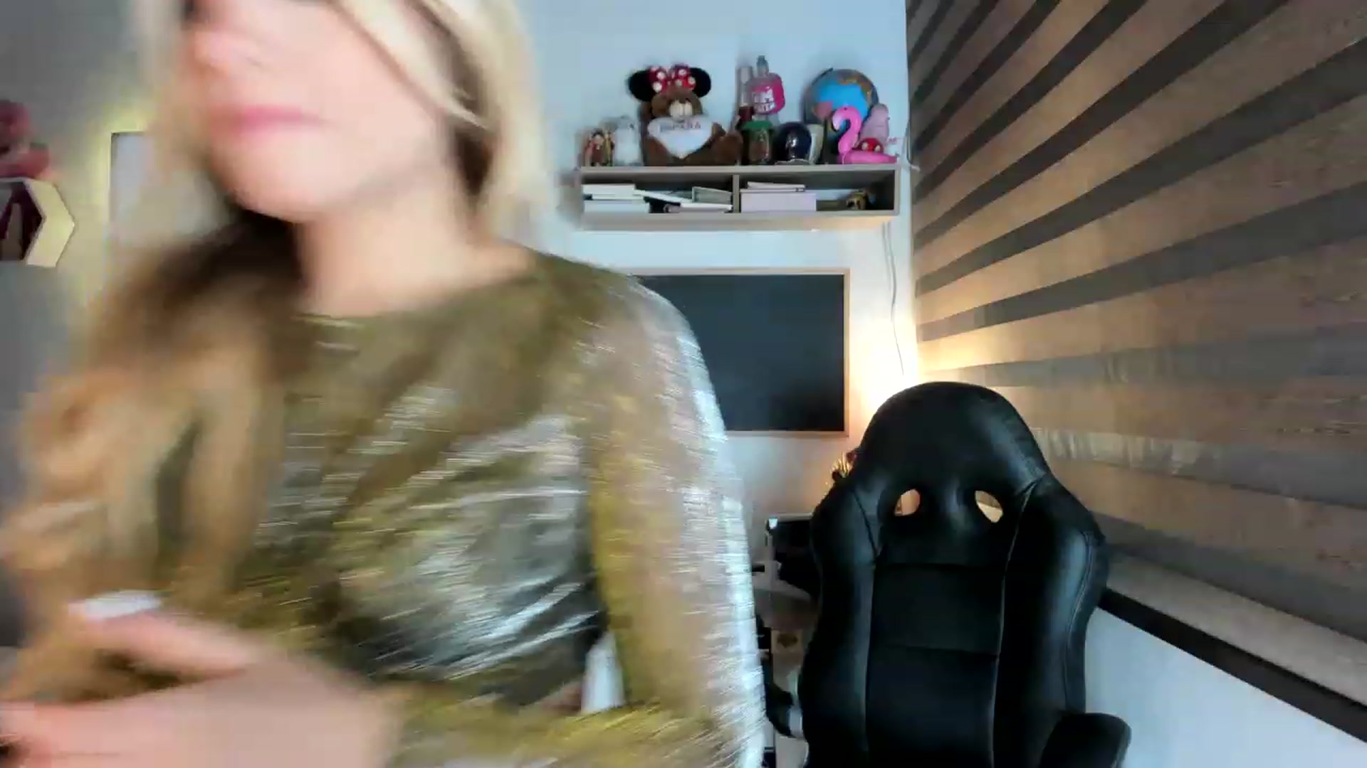 Gallery image thumbnail from Tata_Ss's myfreecams stream on, 06/12/2023, 23:36 image 3 of 20