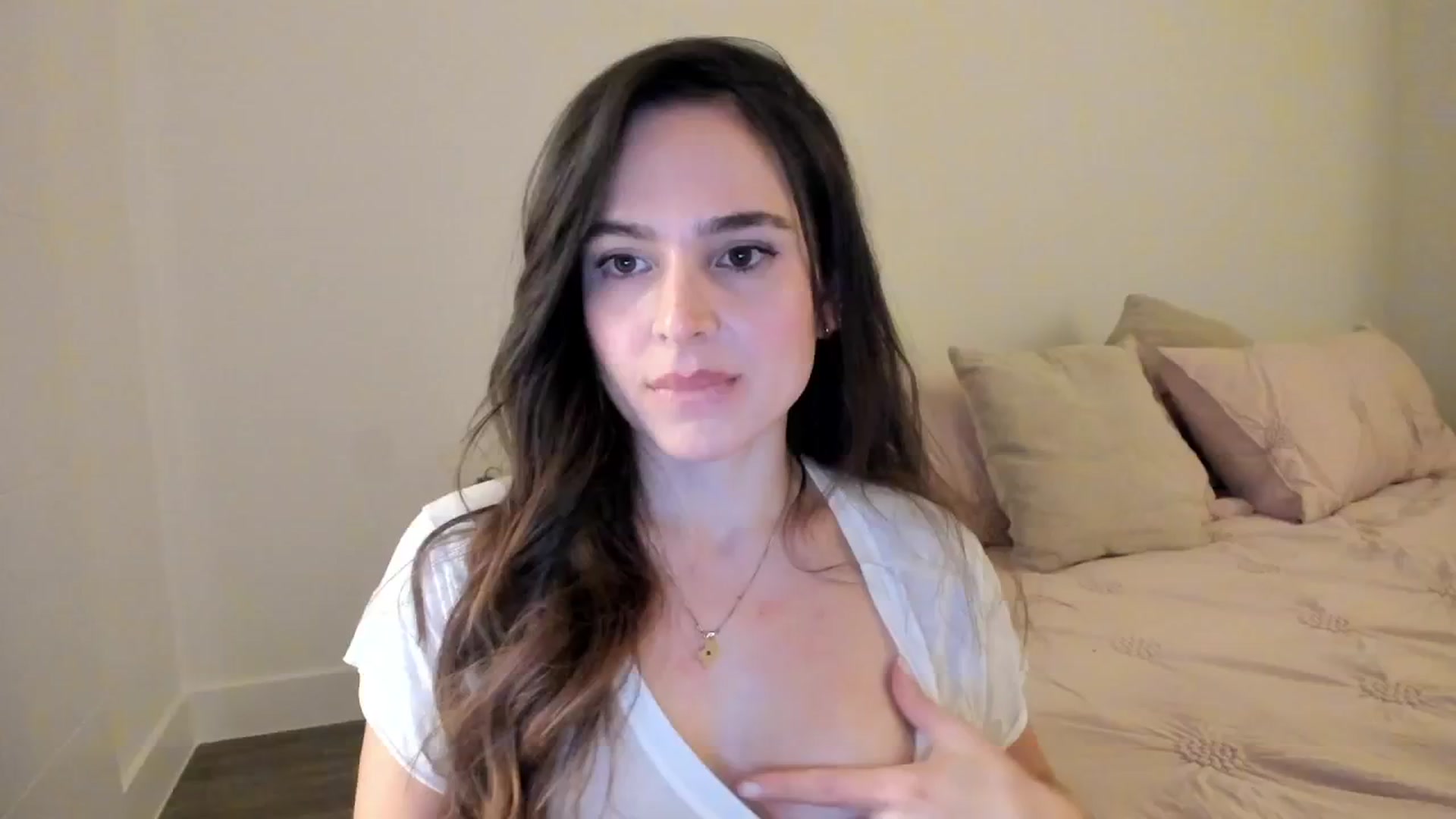 Gallery image thumbnail from TatabdayMonth's myfreecams stream on, 04/22/2025, 05:05 image 7 of 20