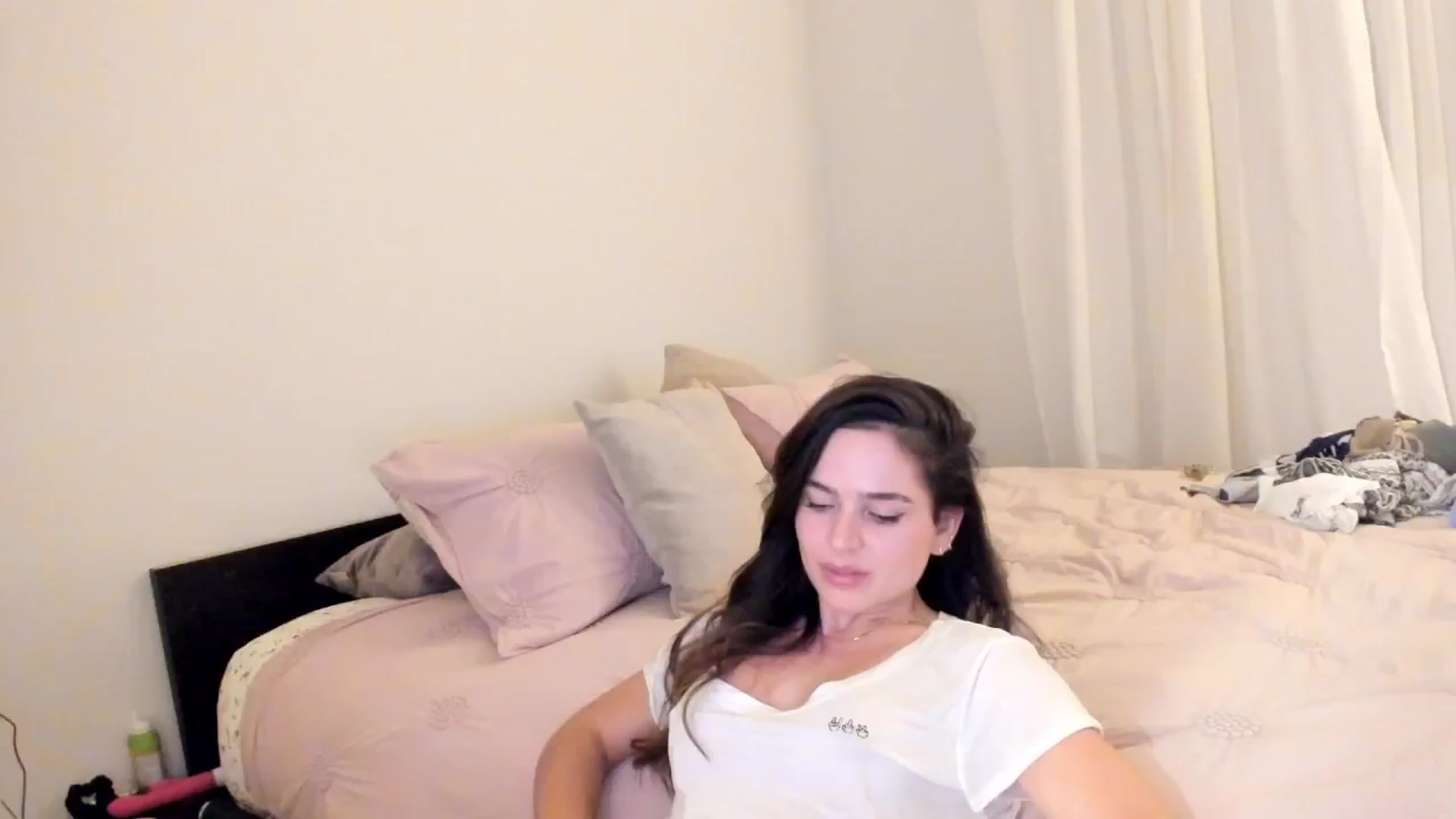 Gallery image thumbnail from TatabdayMonth's myfreecams stream on, 04/22/2025, 05:05 image 12 of 20