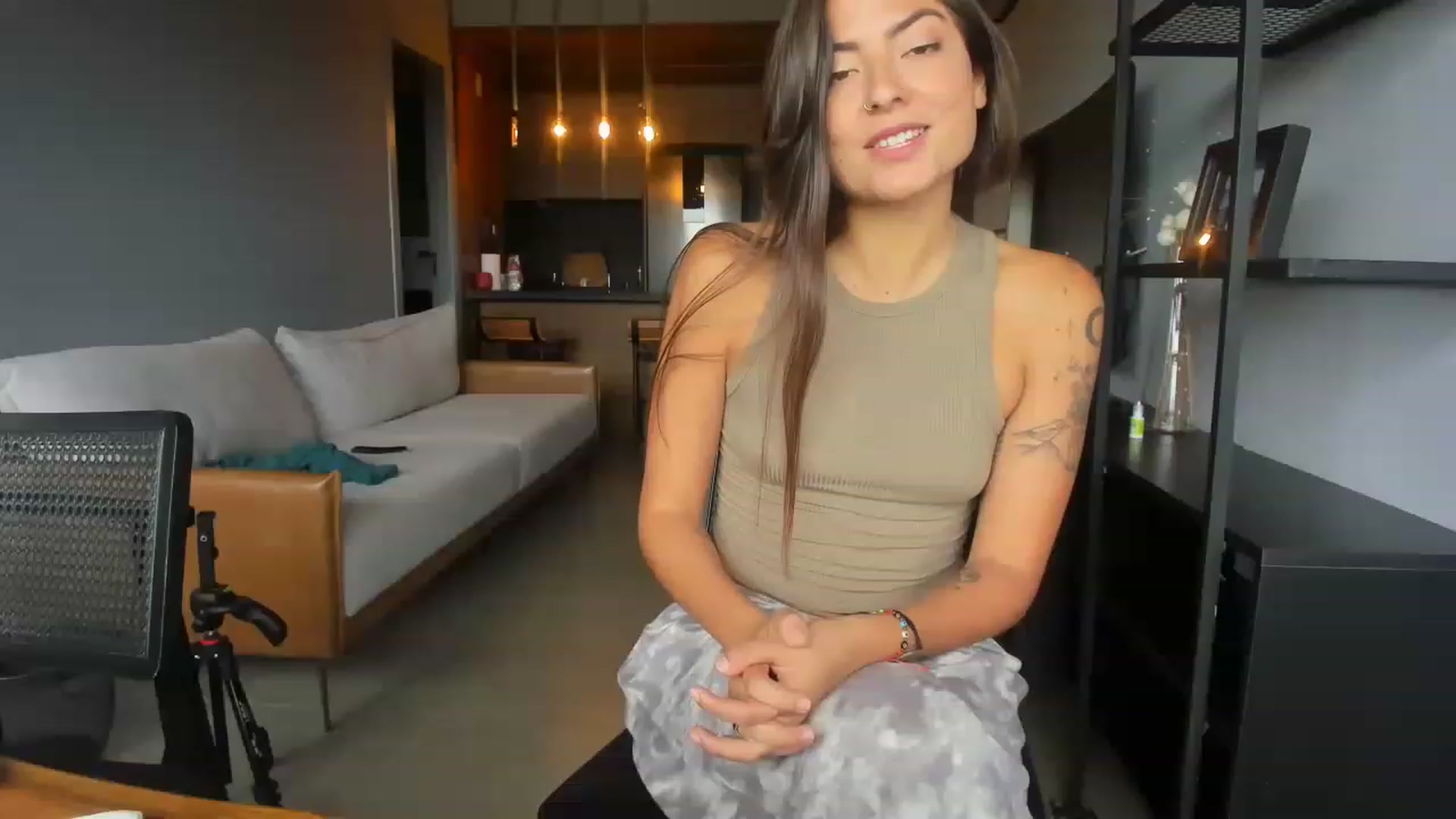 Gallery image thumbnail from TatiTantra's myfreecams stream on, 12/16/2022, 17:34 image 1 of 20