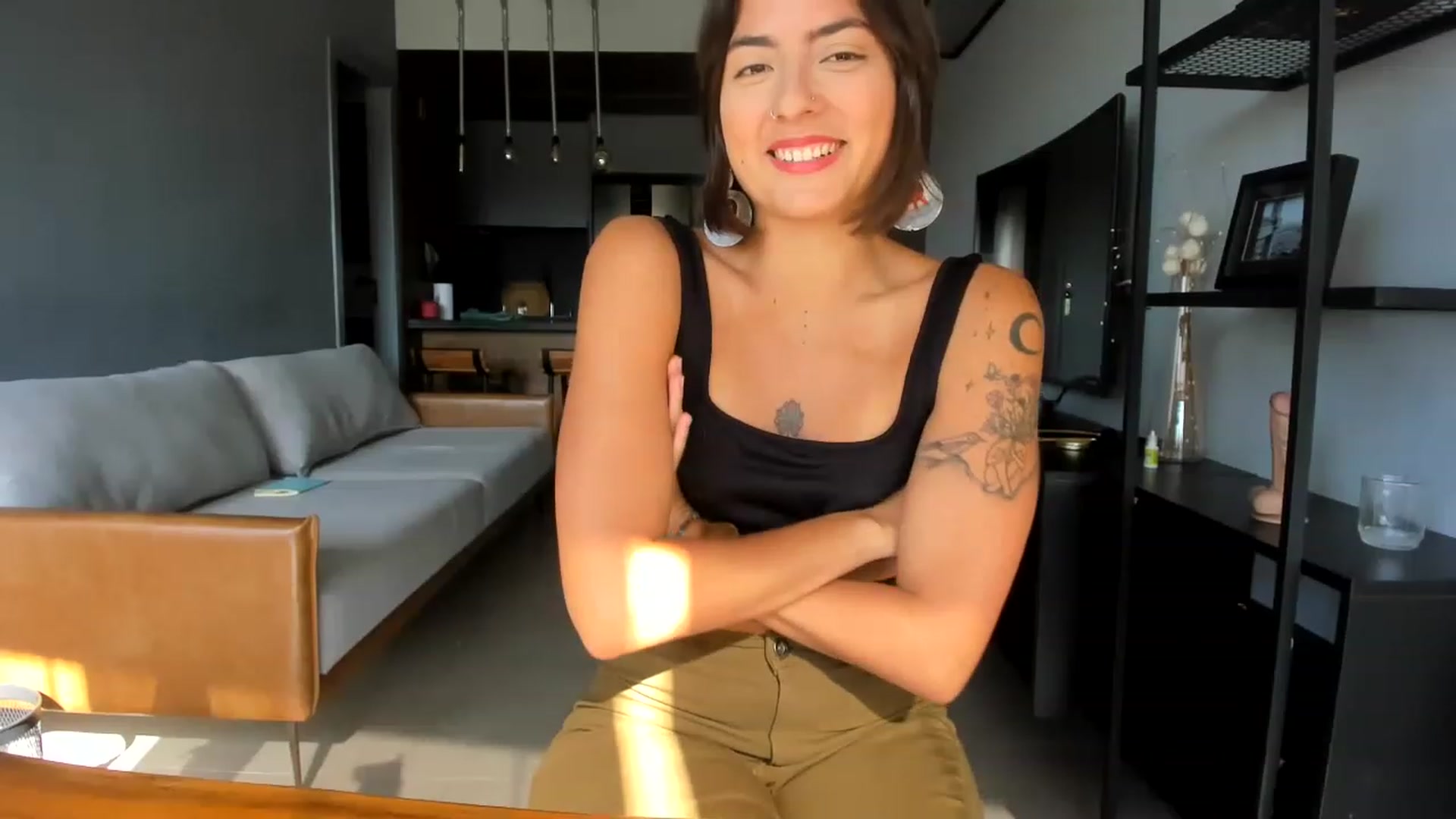 Gallery image thumbnail from TatiTantra's myfreecams stream on, 12/20/2022, 18:41 image 9 of 20