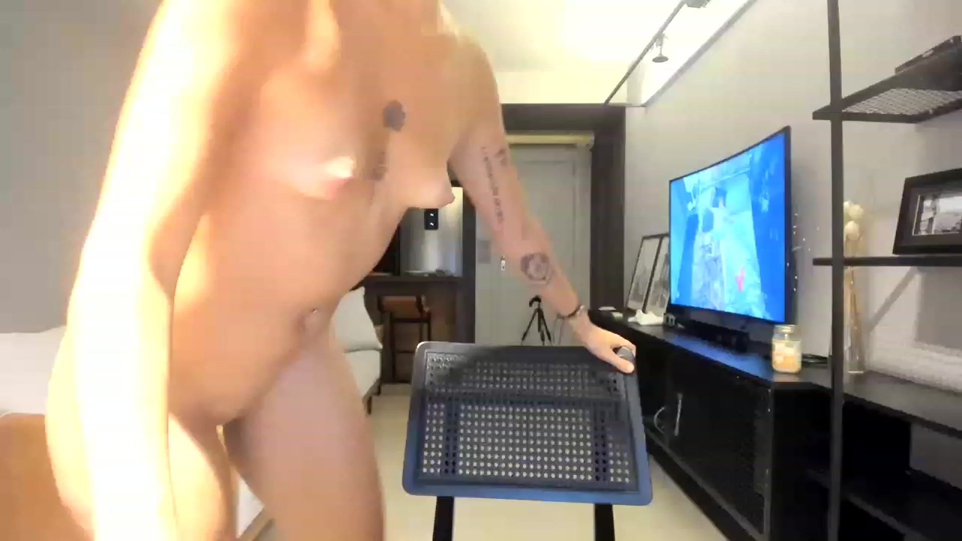 Gallery image thumbnail from TatiTantra's myfreecams stream on, 12/23/2022, 24:02 image 1 of 20