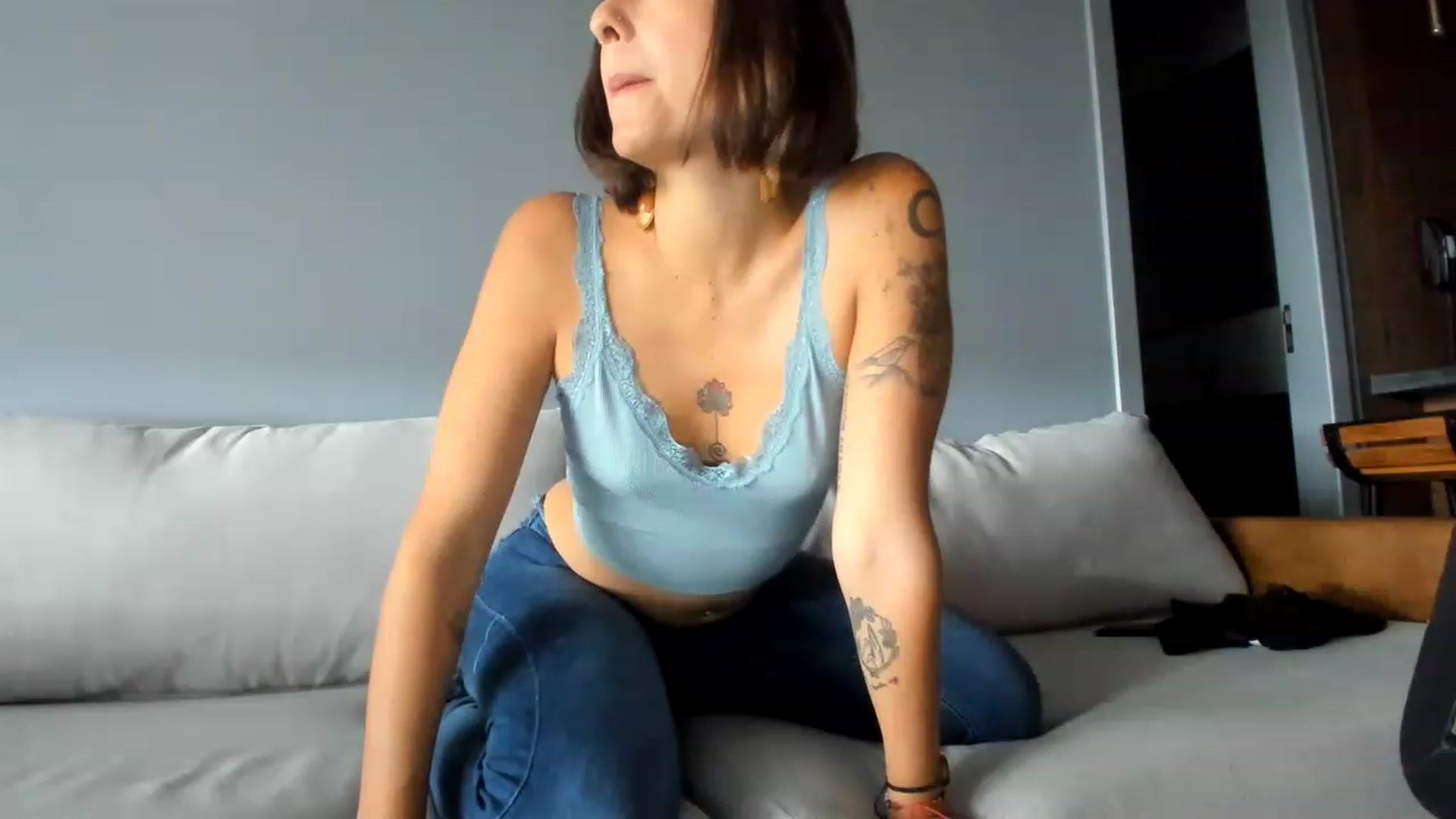 Gallery image thumbnail from TatiTantra's myfreecams stream on, 12/23/2022, 15:59 image 13 of 20