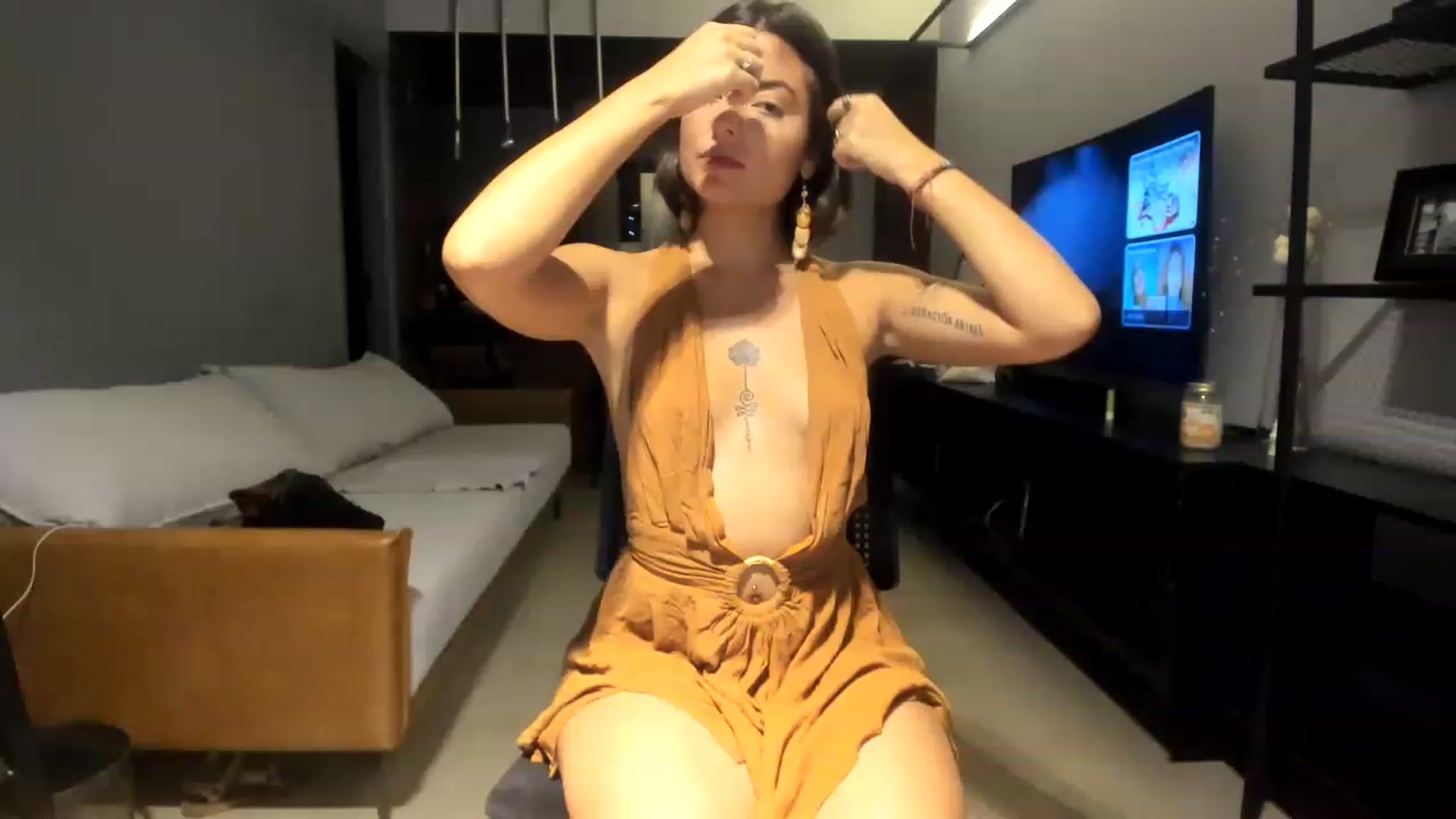Gallery image thumbnail from TatiTantra's myfreecams stream on, 12/26/2022, 22:43 image 4 of 20