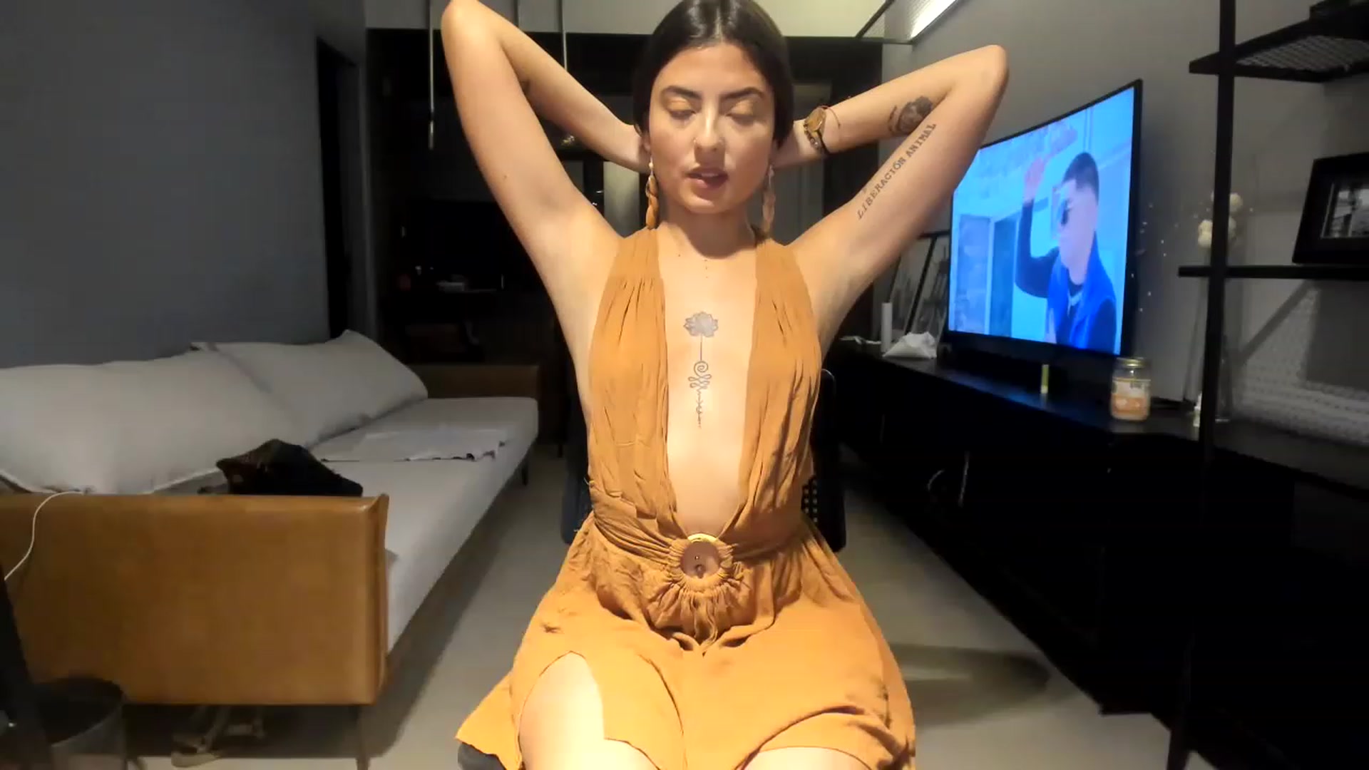 Gallery image thumbnail from TatiTantra's myfreecams stream on, 12/26/2022, 22:43 image 10 of 20