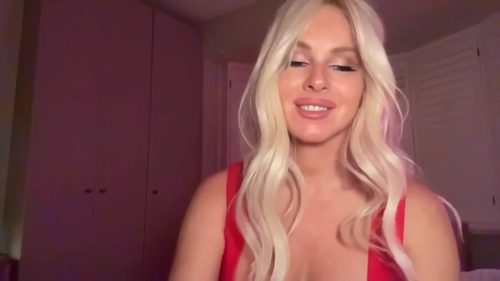 Gallery image thumbnail from TatiTate's myfreecams stream on, 06/28/2025, 16:14 image 11 of 20