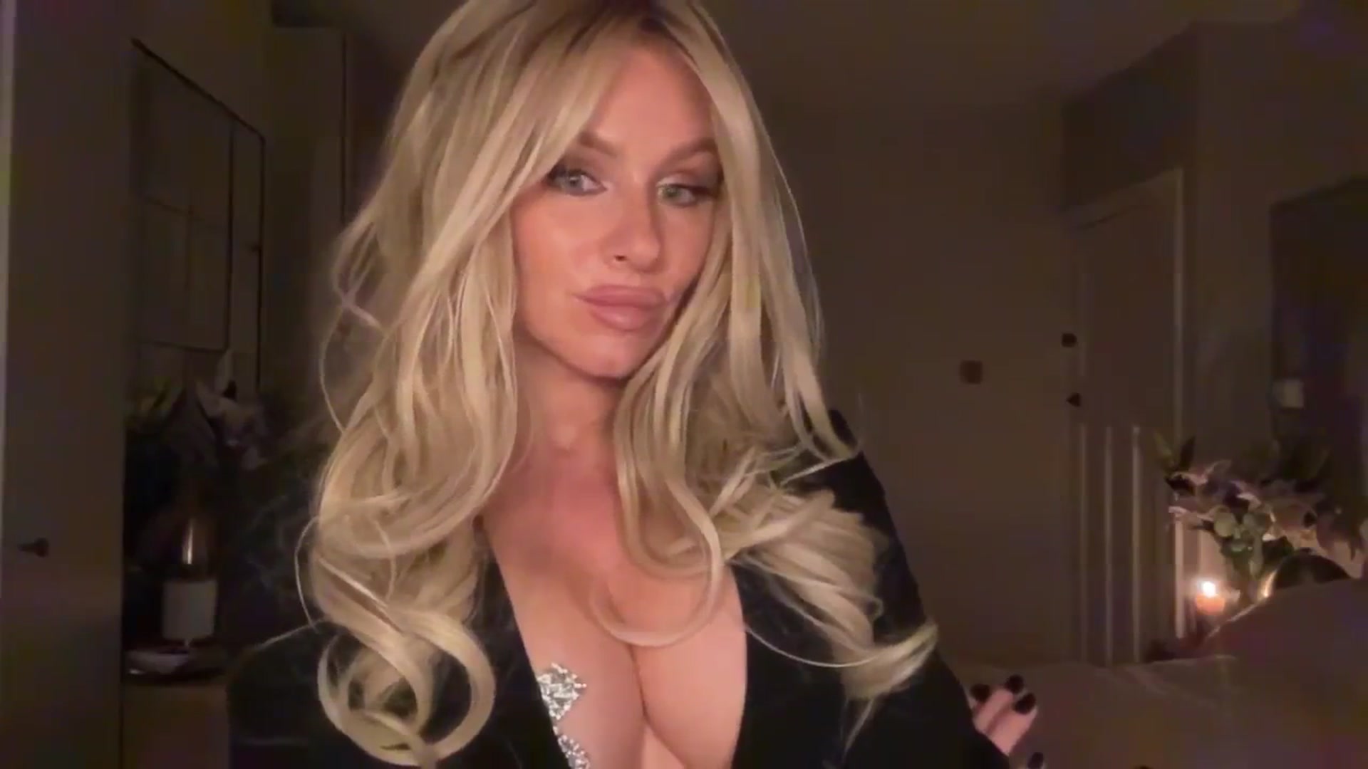 Gallery image thumbnail from TatiTate's myfreecams stream on, 07/28/2025, 03:10 image 14 of 20