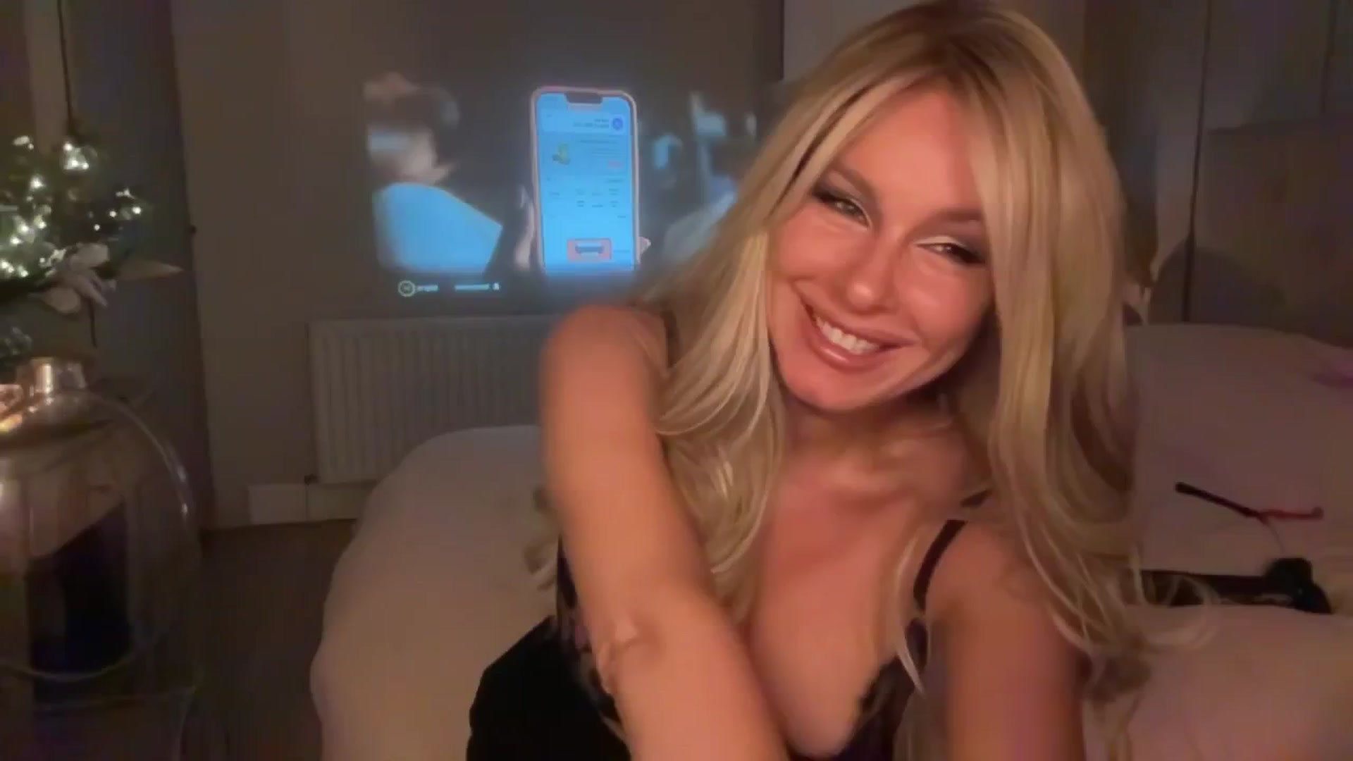 Gallery image thumbnail from TatiTate's myfreecams stream on, 07/28/2025, 20:54 image 20 of 20