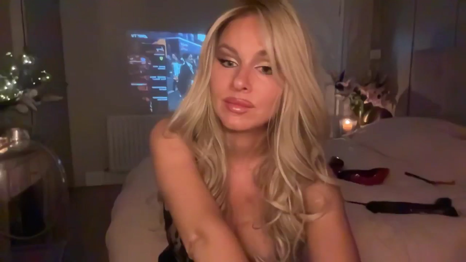Gallery image thumbnail from TatiTate's myfreecams stream on, 07/28/2025, 20:54 image 17 of 20