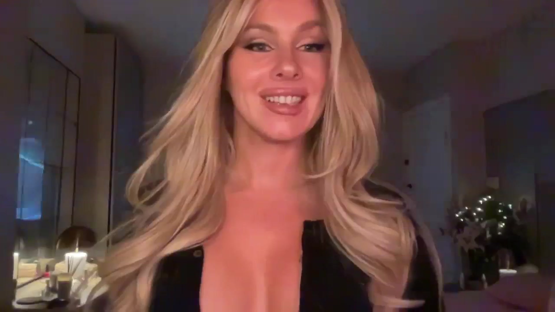 Gallery image thumbnail from TatiTate's myfreecams stream on, 08/05/2025, 24:15 image 19 of 20