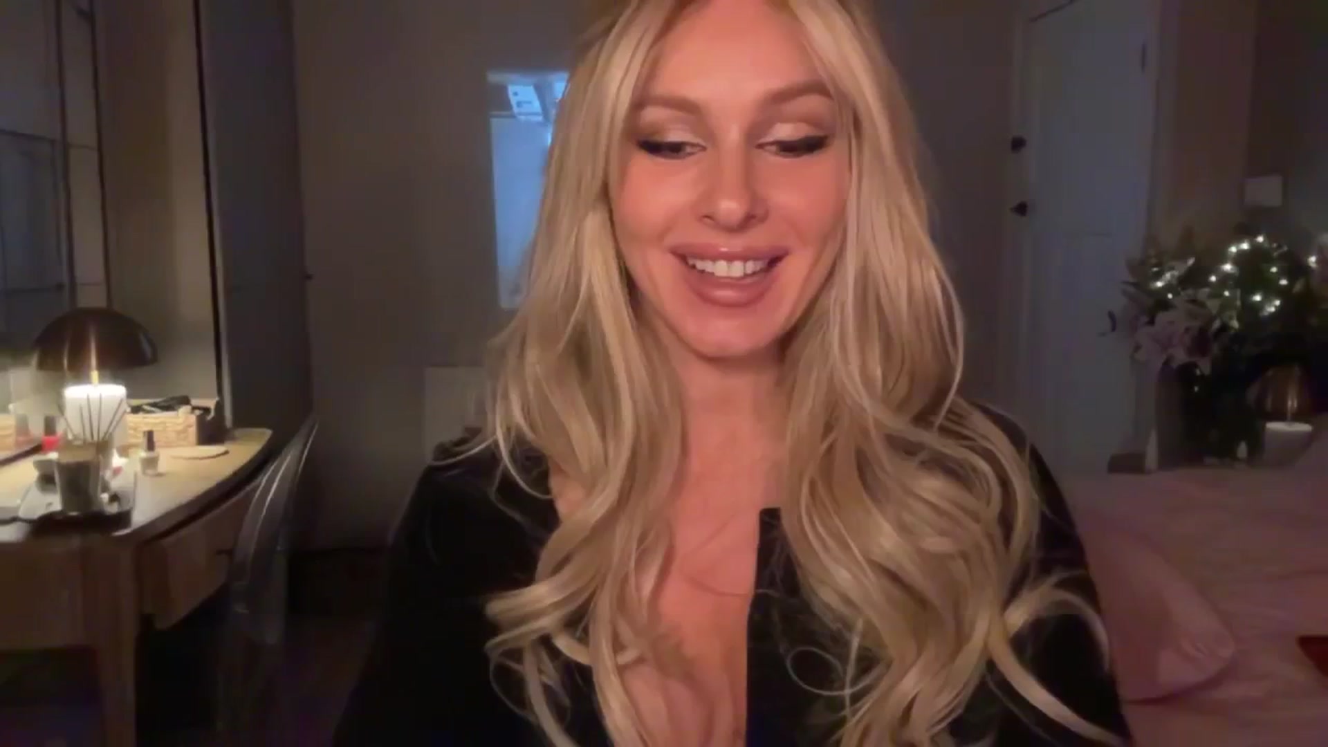 Gallery image thumbnail from TatiTate's myfreecams stream on, 08/05/2025, 22:39 image 9 of 20