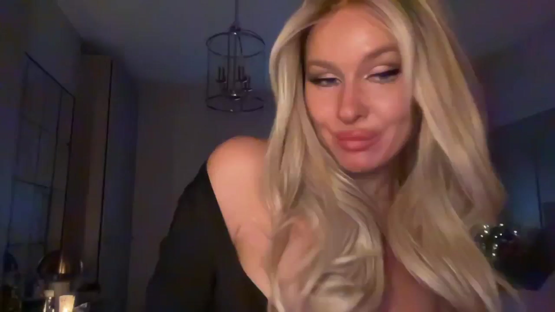 Gallery image thumbnail from TatiTate's myfreecams stream on, 08/12/2025, 23:34 image 5 of 20