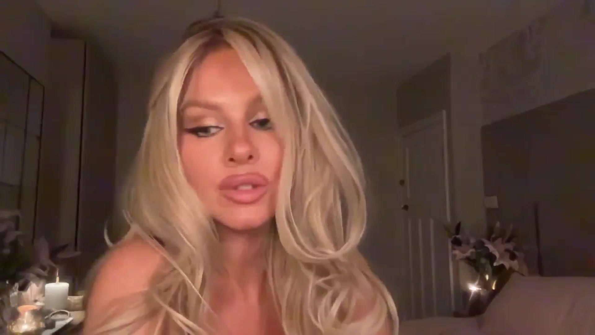Gallery image thumbnail from TatiTate's myfreecams stream on, 08/15/2025, 10:56 image 8 of 20