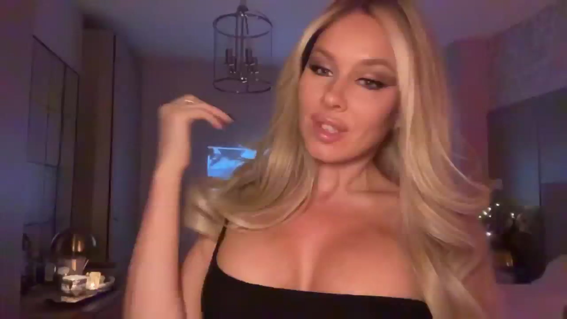 Gallery image thumbnail from TatiTate's myfreecams stream on, 08/16/2025, 20:54 image 5 of 20