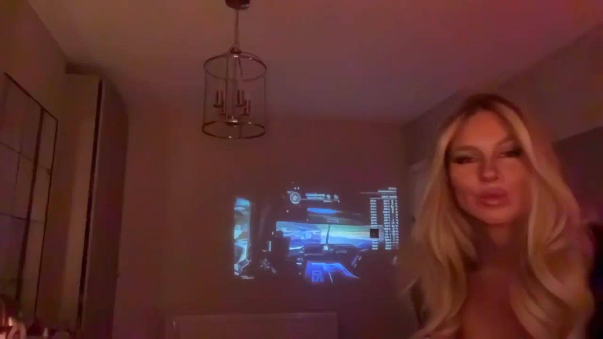 Gallery image thumbnail from TatiTate's myfreecams stream on, 08/22/2025, 21:16 image 13 of 20