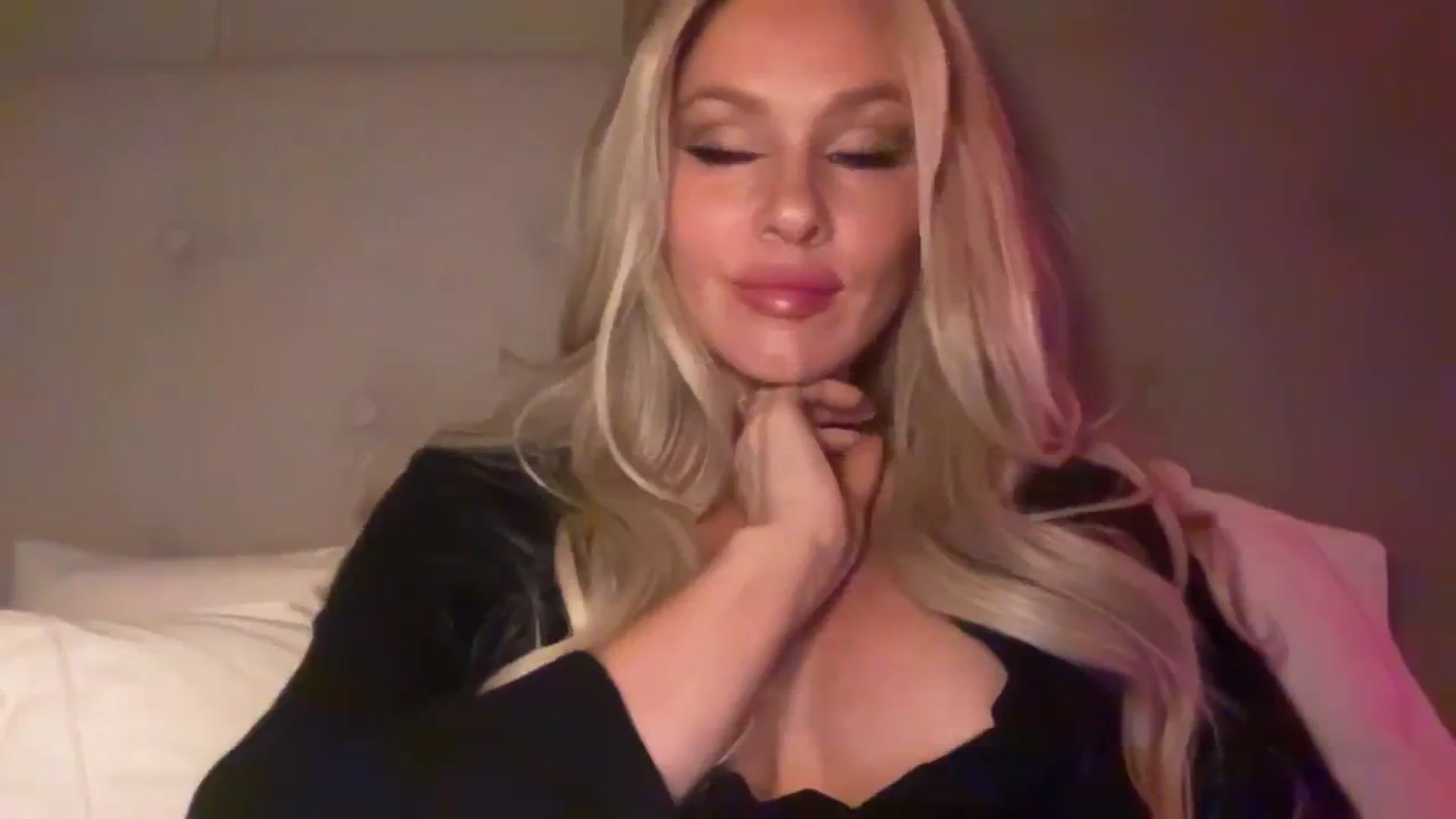 Gallery image thumbnail from TatiTate's myfreecams stream on, 08/24/2025, 24:02 image 9 of 20