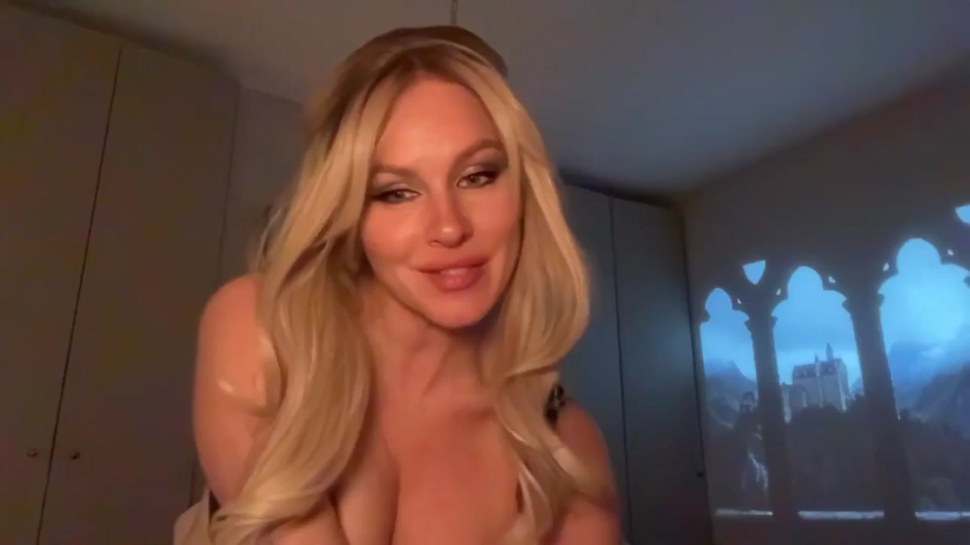 Gallery image thumbnail from TatiTate's myfreecams stream on, 11/03/2025, 23:35 image 8 of 20