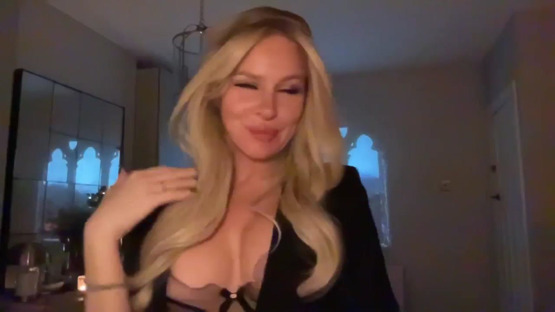 Gallery image thumbnail from TatiTate's myfreecams stream on, 11/03/2025, 23:35 image 16 of 20