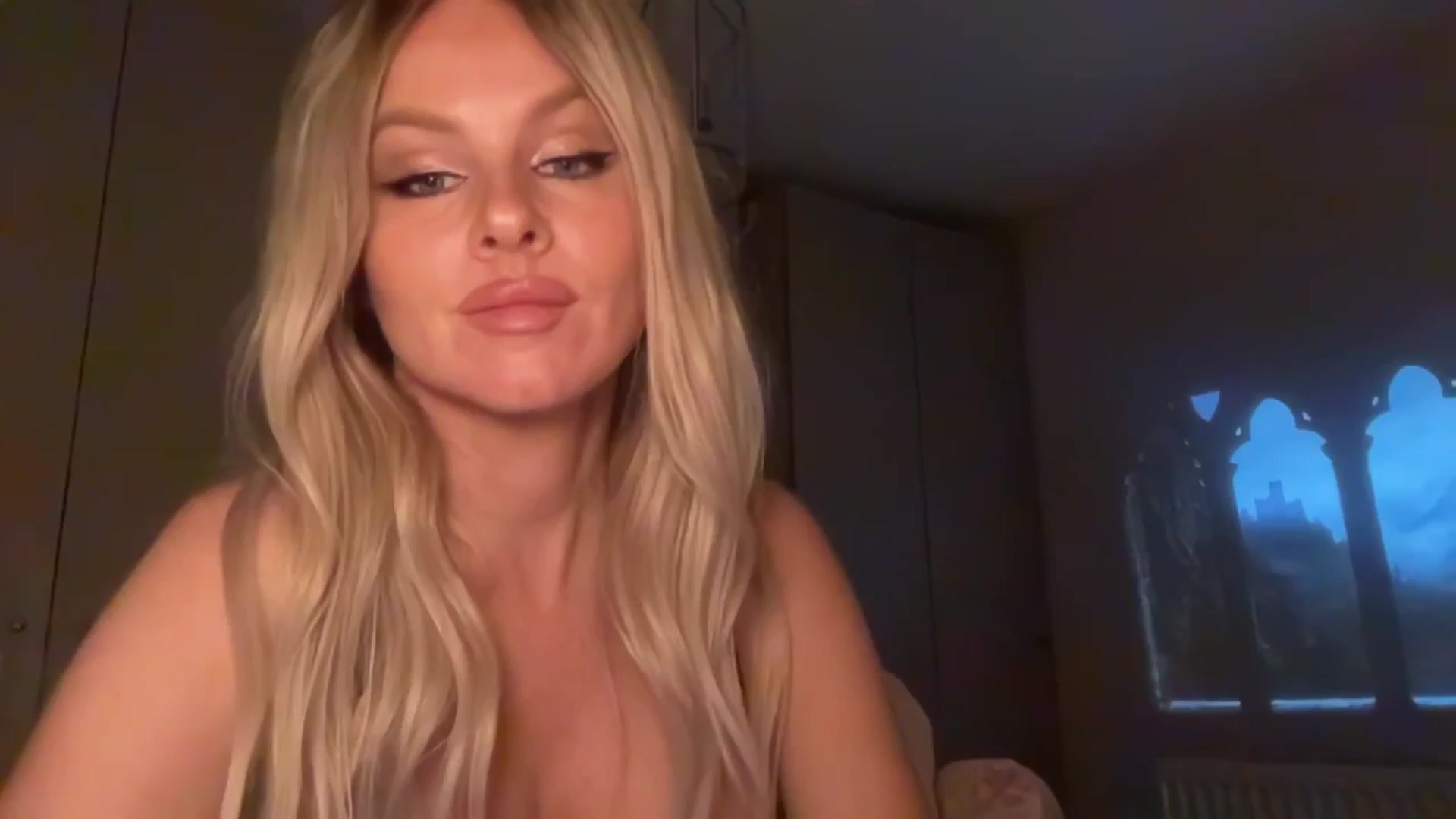 Gallery image thumbnail from TatiTate's myfreecams stream on, 11/07/2025, 23:22 image 18 of 20