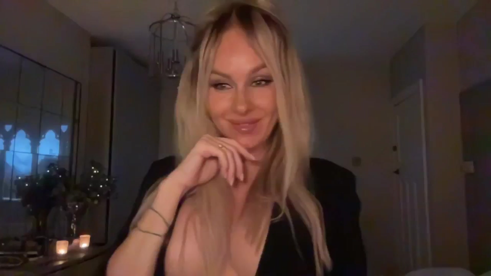 Gallery image thumbnail from TatiTate's myfreecams stream on, 11/25/2025, 08:31 image 8 of 20