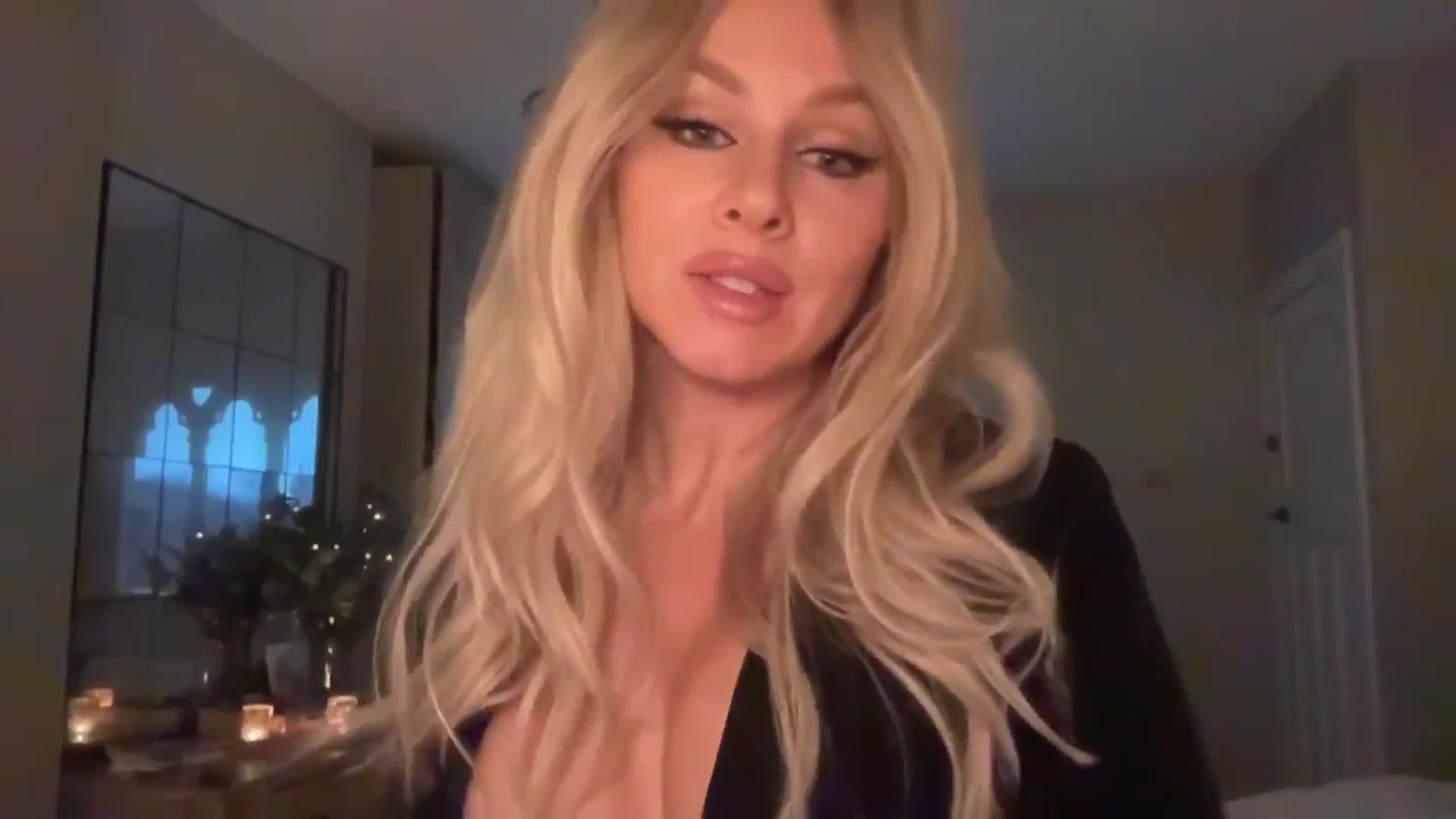 Gallery image thumbnail from TatiTate's myfreecams stream on, 11/29/2025, 19:12 image 18 of 20