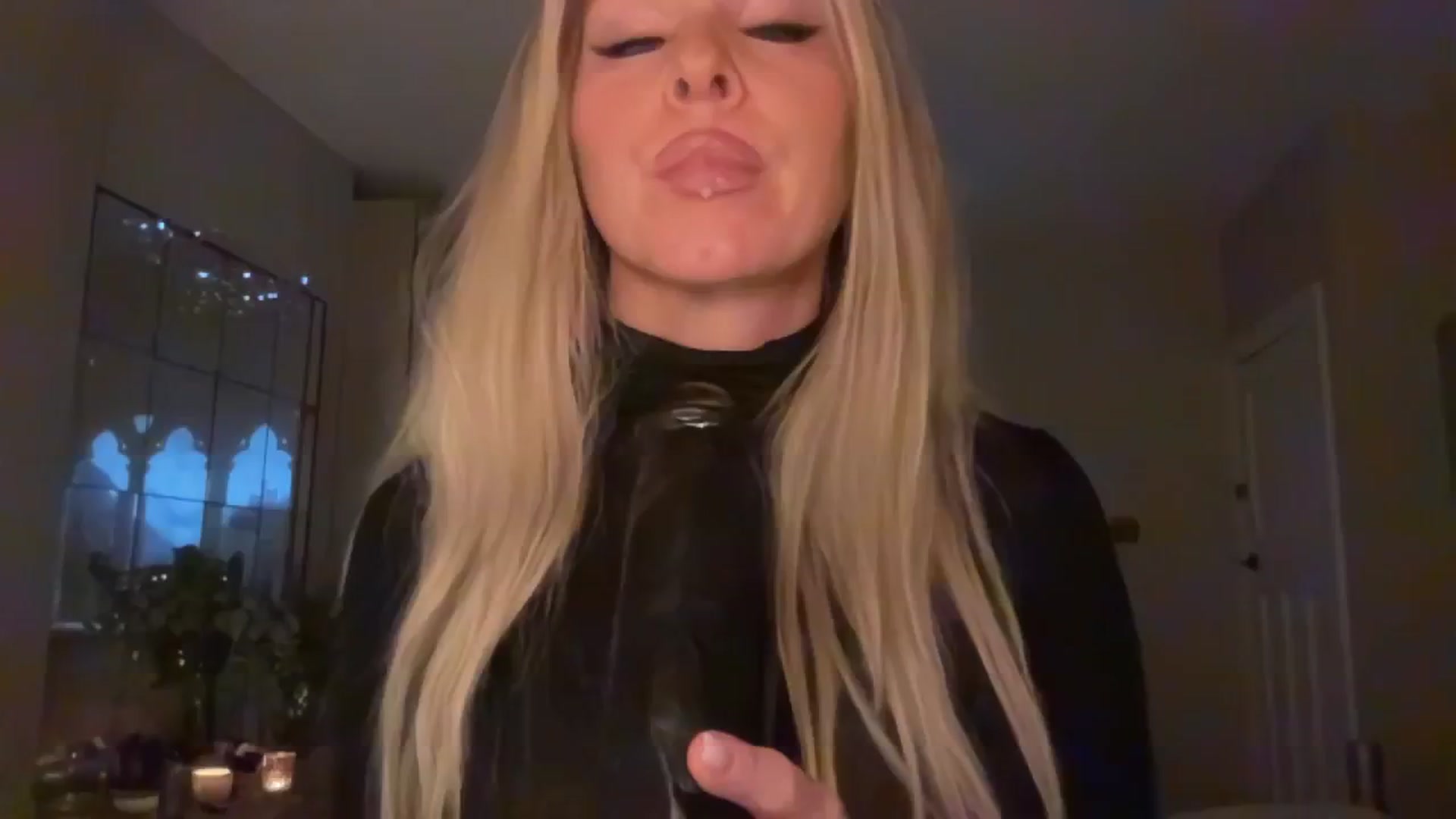 Gallery image thumbnail from TatiTate's myfreecams stream on, 12/22/2025, 21:31 image 10 of 20