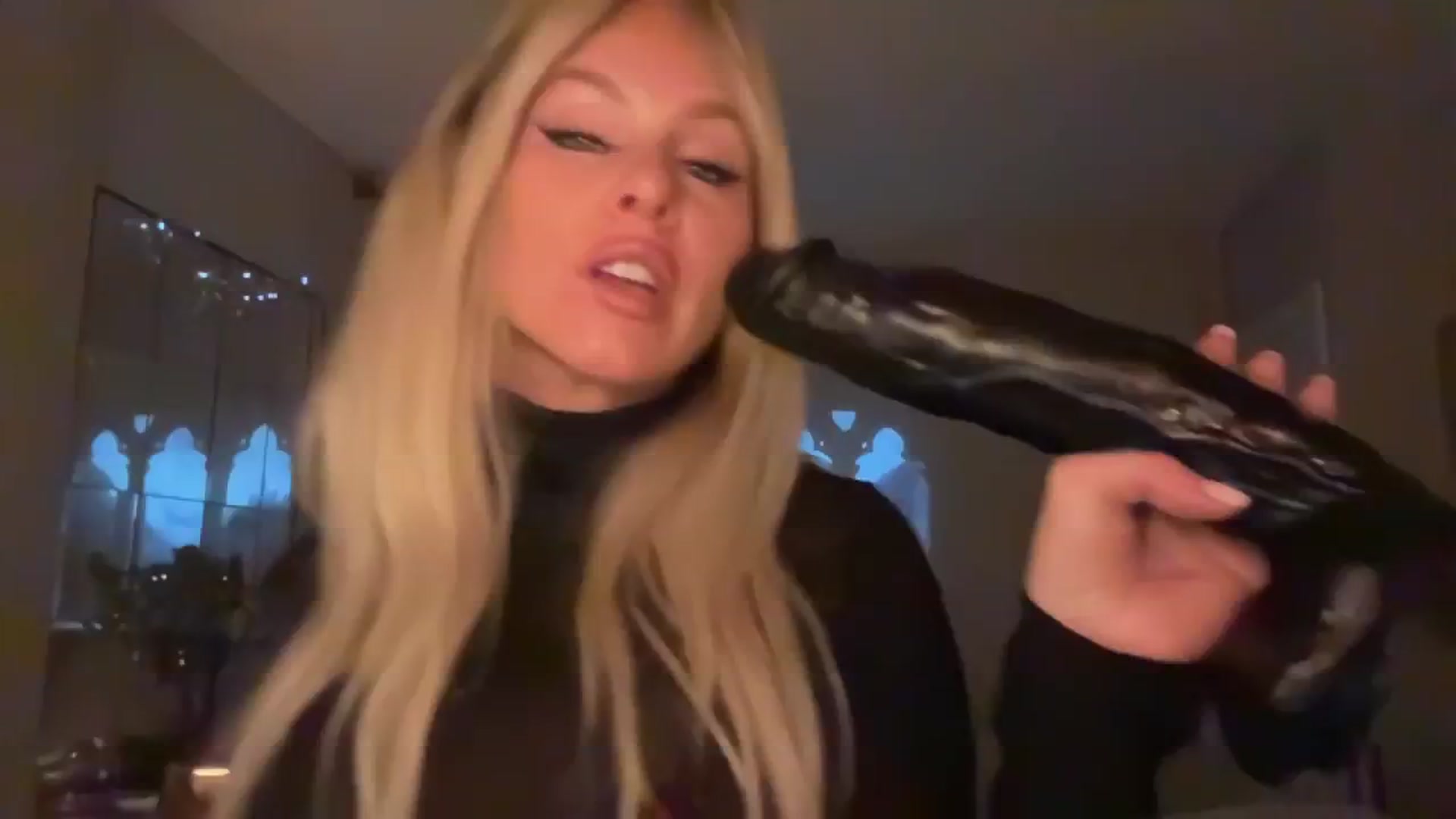 Gallery image thumbnail from TatiTate's myfreecams stream on, 12/22/2025, 21:31 image 9 of 20