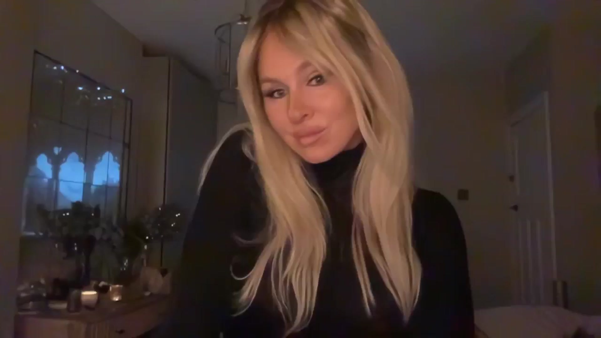 Gallery image thumbnail from TatiTate's myfreecams stream on, 12/22/2025, 21:31 image 18 of 20