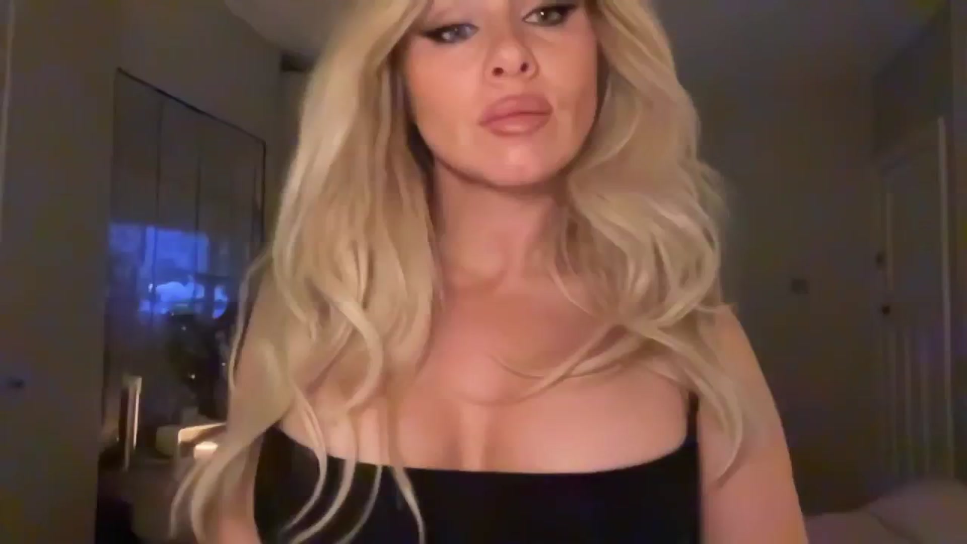 Gallery image thumbnail from TatiTate's myfreecams stream on, 01/26/2026, 14:26 image 1 of 20