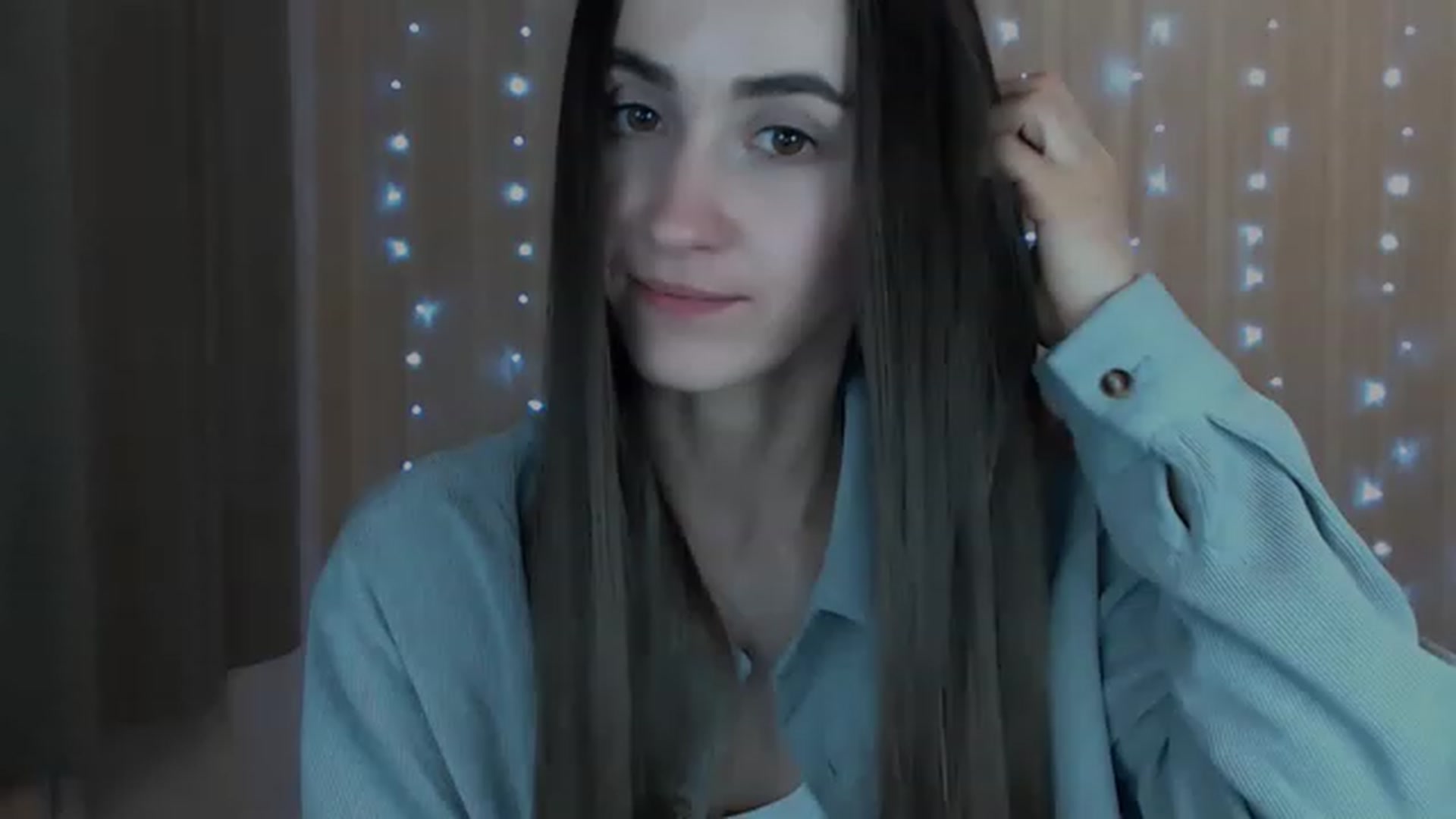 Gallery image thumbnail from Tati_Fox's myfreecams stream on, 03/06/2023, 03:14 image 18 of 20