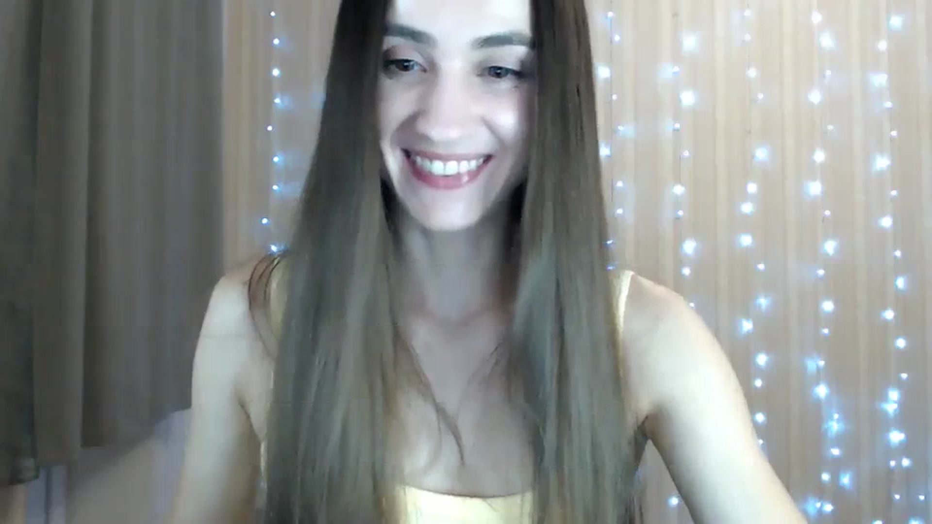 Gallery image thumbnail from Tati_Fox's myfreecams stream on, 08/21/2023, 24:00 image 14 of 20