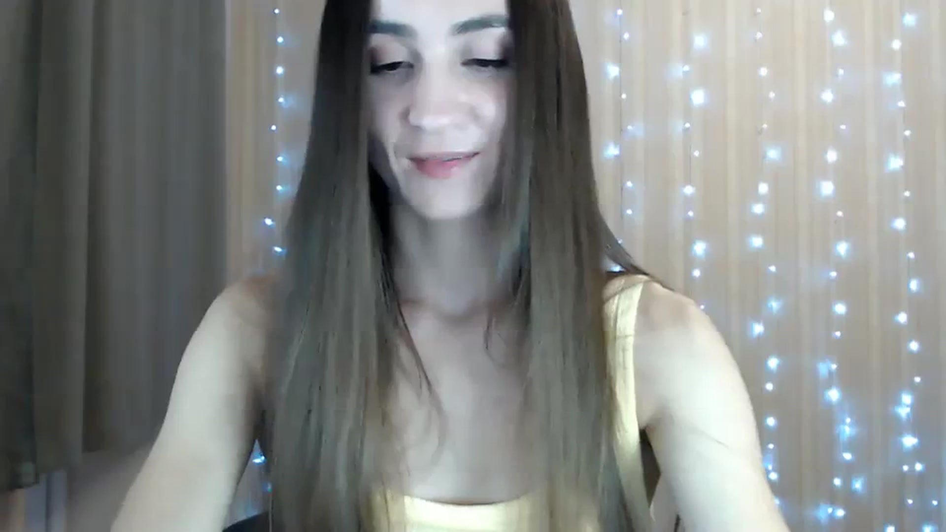 Gallery image thumbnail from Tati_Fox's myfreecams stream on, 08/21/2023, 24:00 image 6 of 20