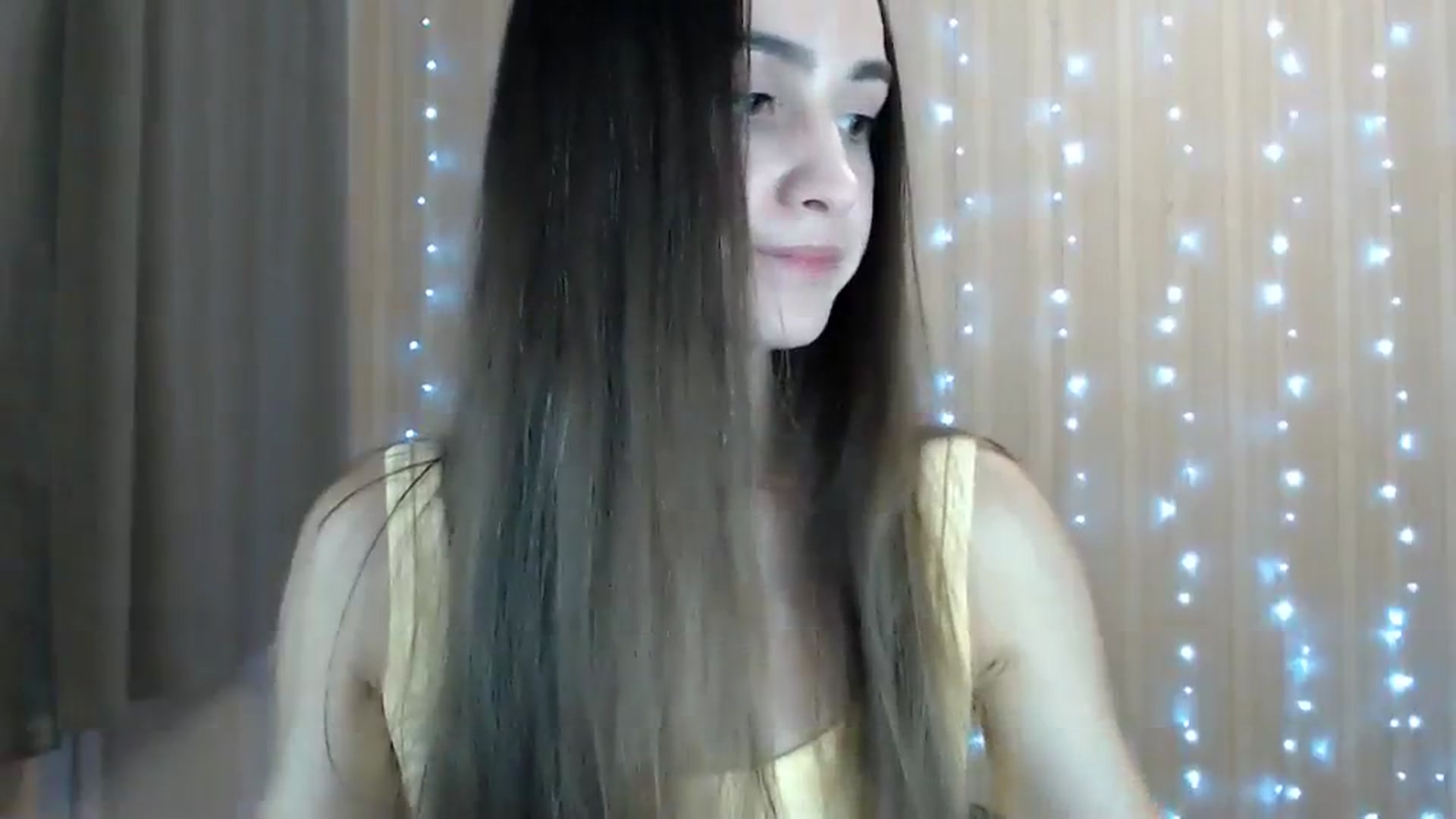 Gallery image thumbnail from Tati_Fox's myfreecams stream on, 08/21/2023, 24:00 image 17 of 20