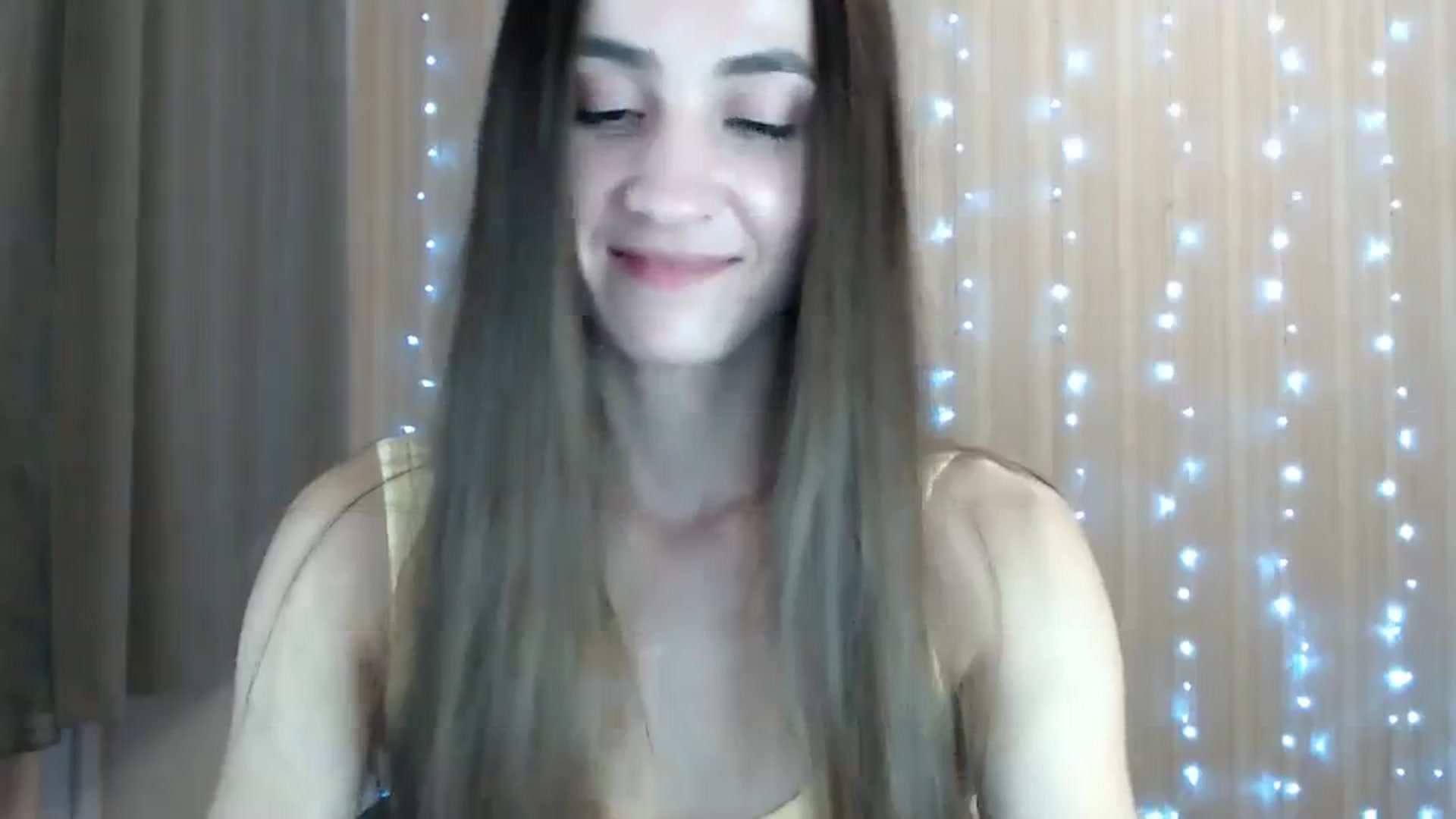 Gallery image thumbnail from Tati_Fox's myfreecams stream on, 08/21/2023, 24:00 image 19 of 20