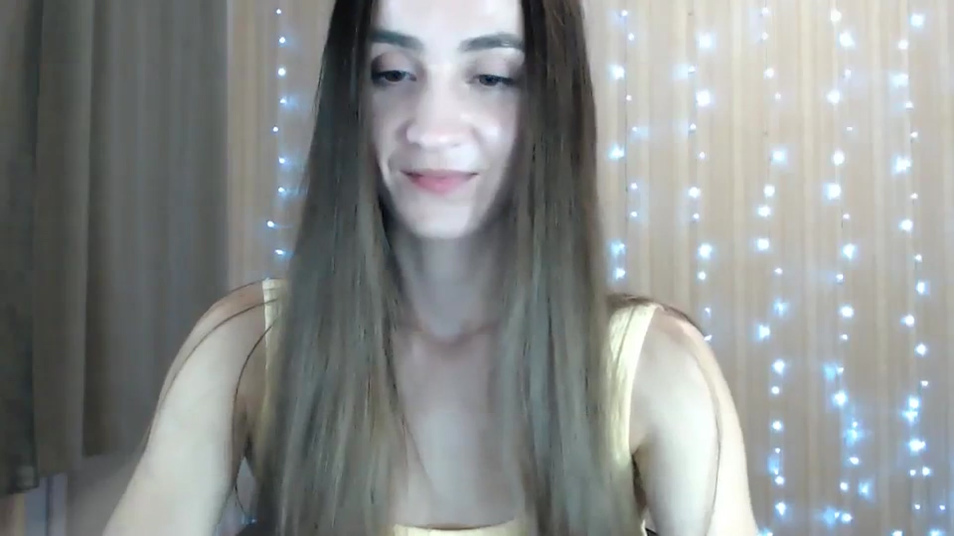 Gallery image thumbnail from Tati_Fox's myfreecams stream on, 08/21/2023, 24:00 image 18 of 20