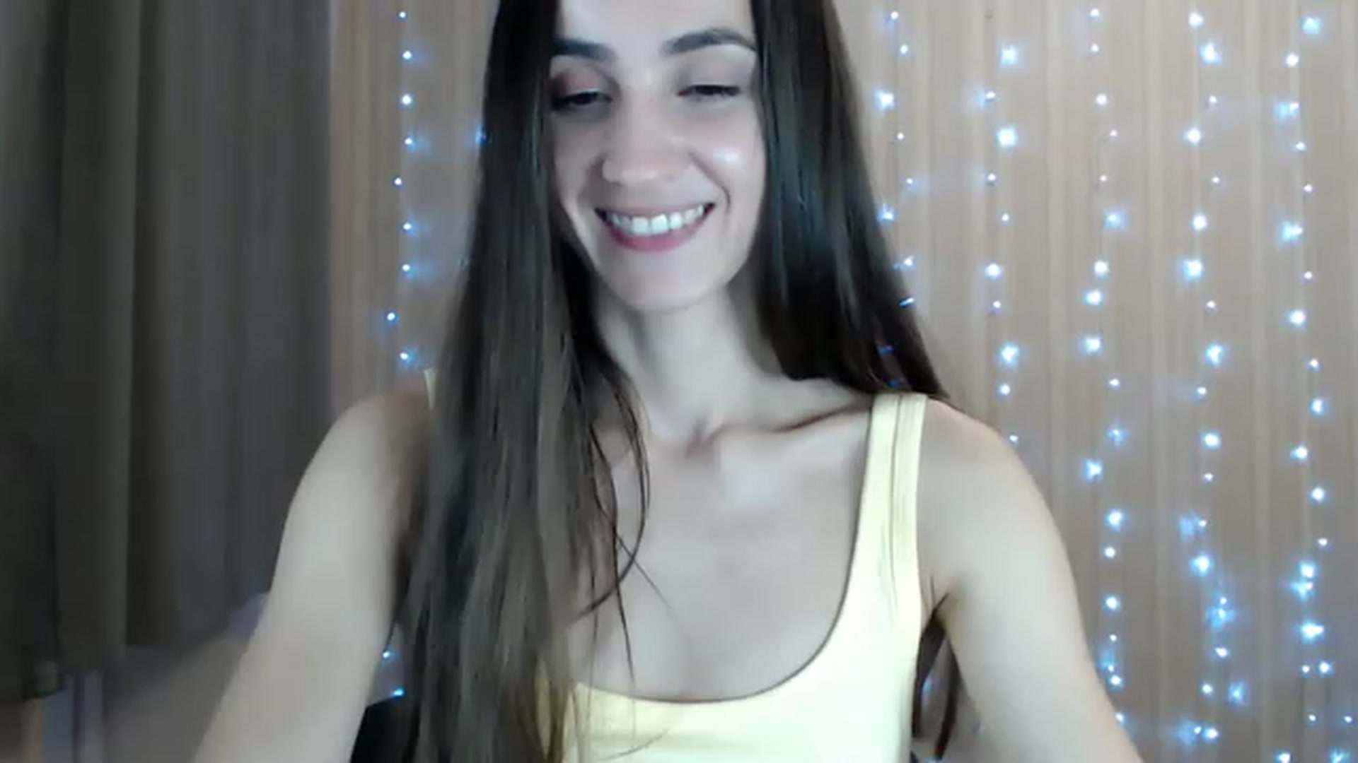 Gallery image thumbnail from Tati_Fox's myfreecams stream on, 08/21/2023, 02:37 image 10 of 20