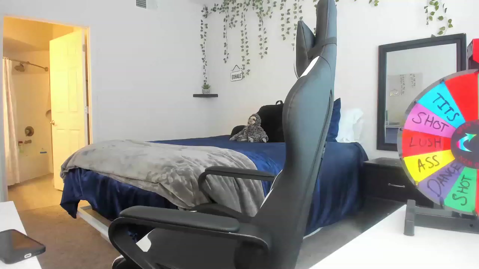 Gallery image thumbnail from Tati_Rae's myfreecams stream on, 11/15/2022, 17:26 image 20 of 20