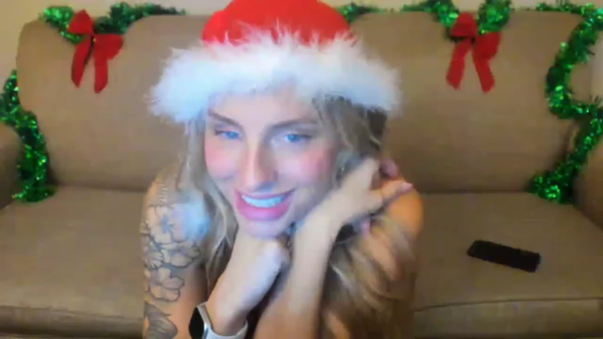 Gallery image thumbnail from Tati_Rae's myfreecams stream on, 12/11/2022, 07:21 image 19 of 20