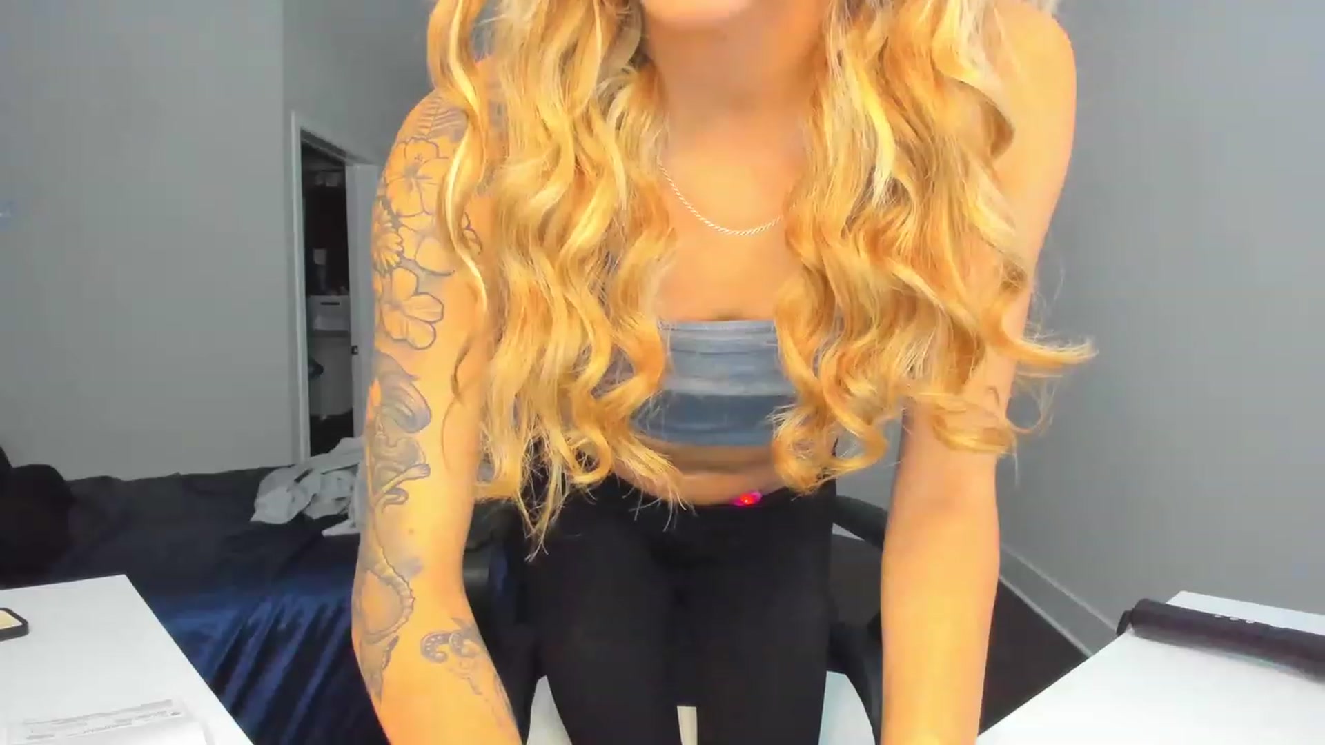 Gallery image thumbnail from Tati_Rae's myfreecams stream on, 12/12/2022, 20:10 image 5 of 20