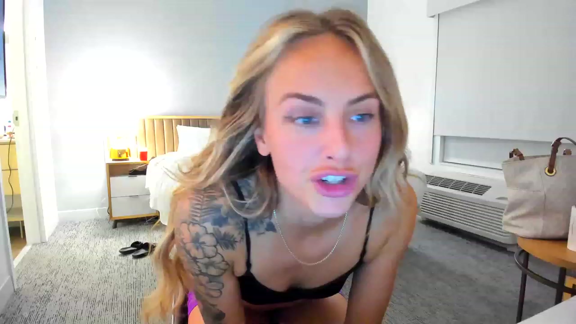 Gallery image thumbnail from Tati_Rae's myfreecams stream on, 12/15/2022, 01:06 image 4 of 20