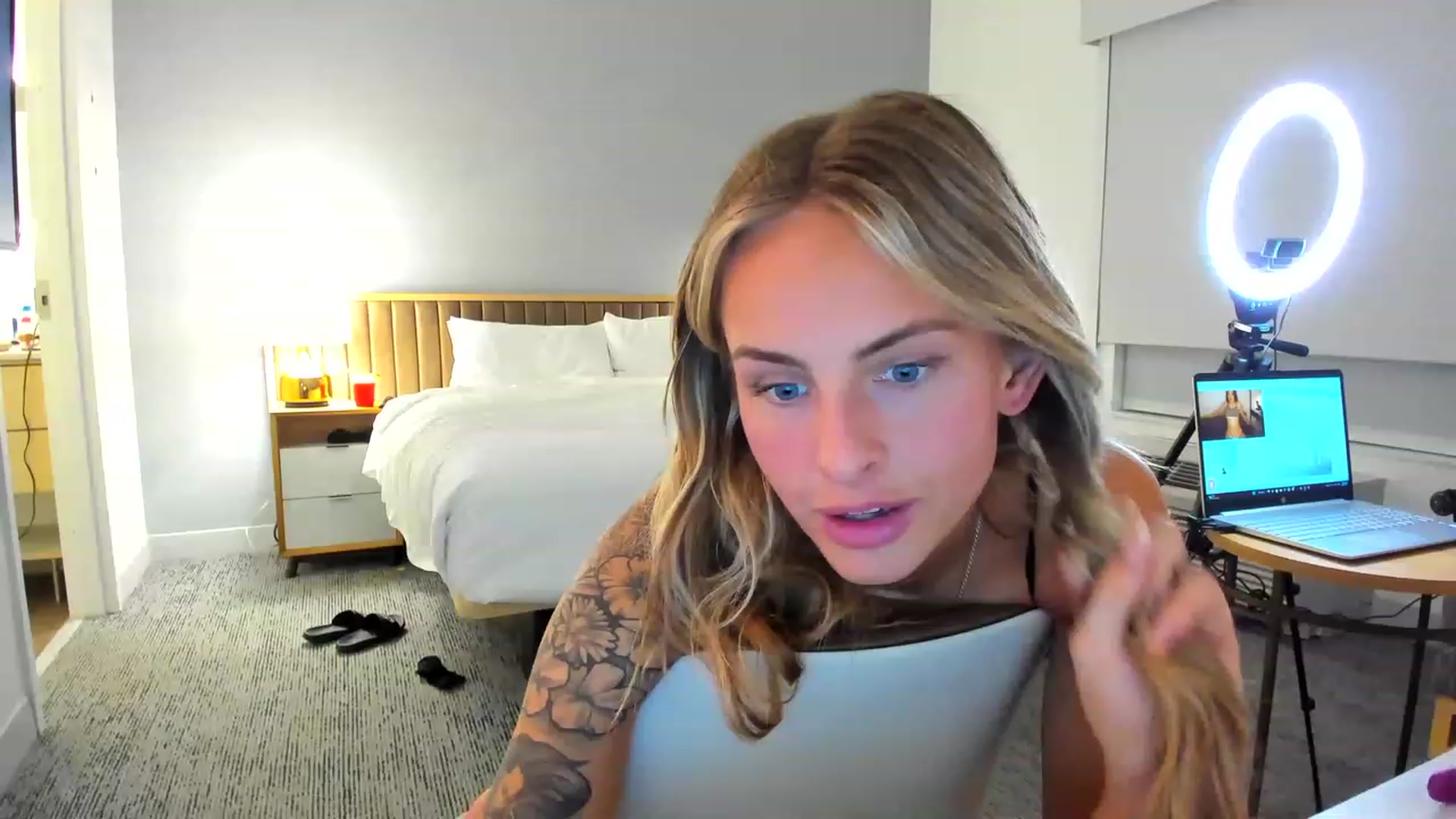 Gallery image thumbnail from Tati_Rae's myfreecams stream on, 12/15/2022, 01:06 image 8 of 20