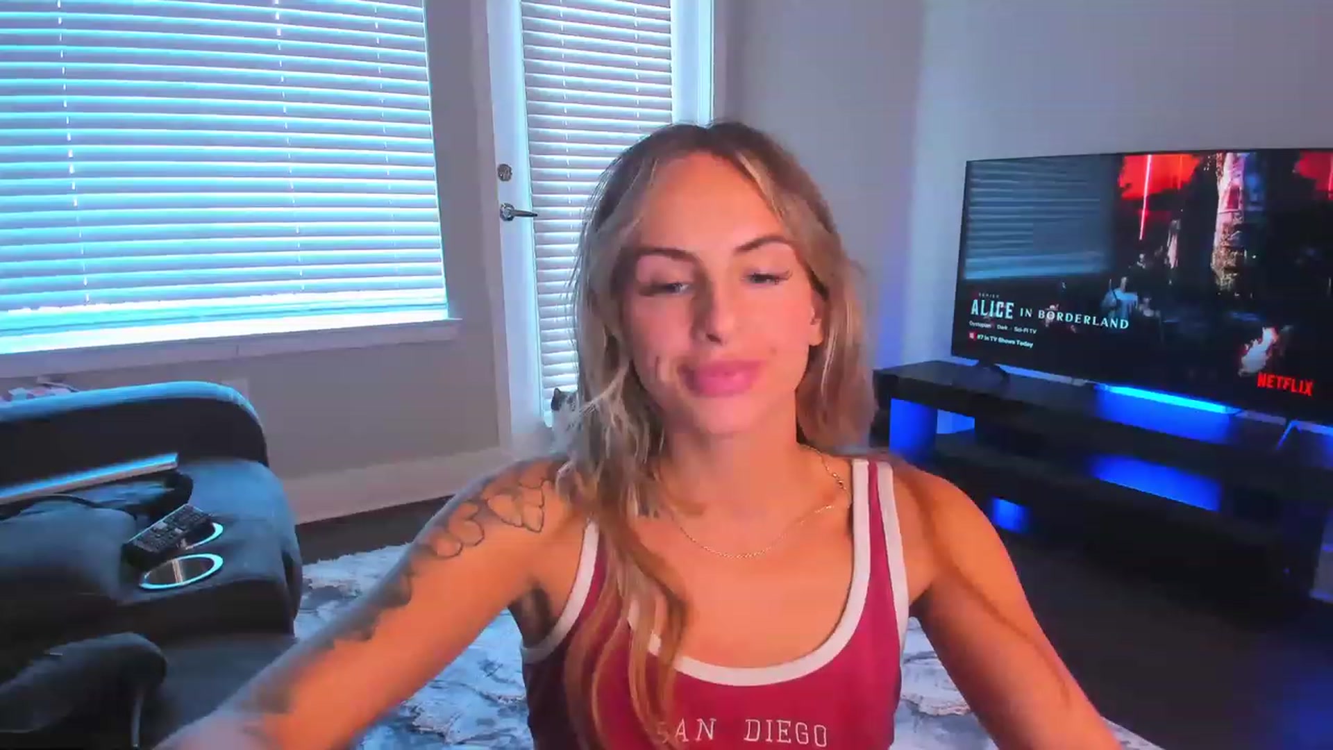 Gallery image thumbnail from Tati_Rae's myfreecams stream on, 12/29/2022, 20:30 image 6 of 20