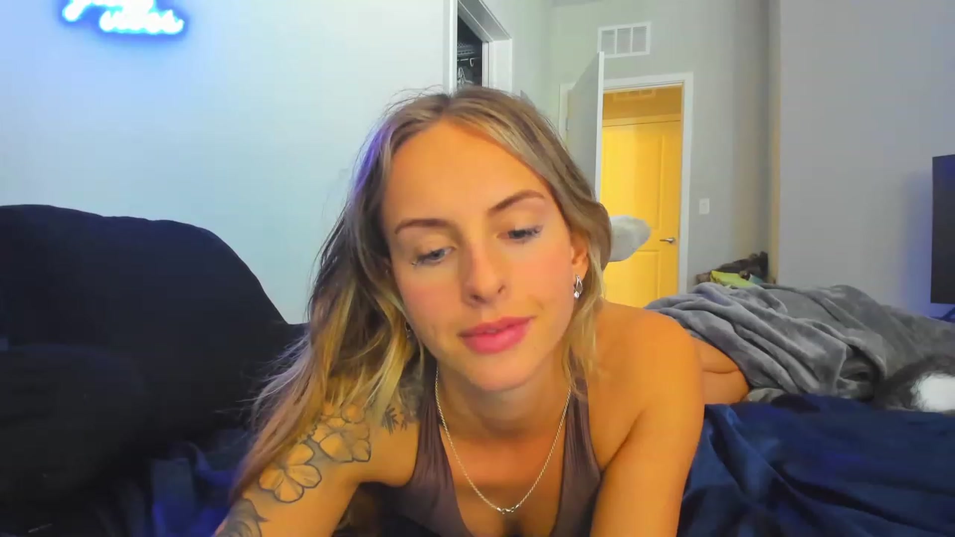Gallery image thumbnail from Tati_Rae's myfreecams stream on, 01/02/2023, 20:00 image 7 of 20