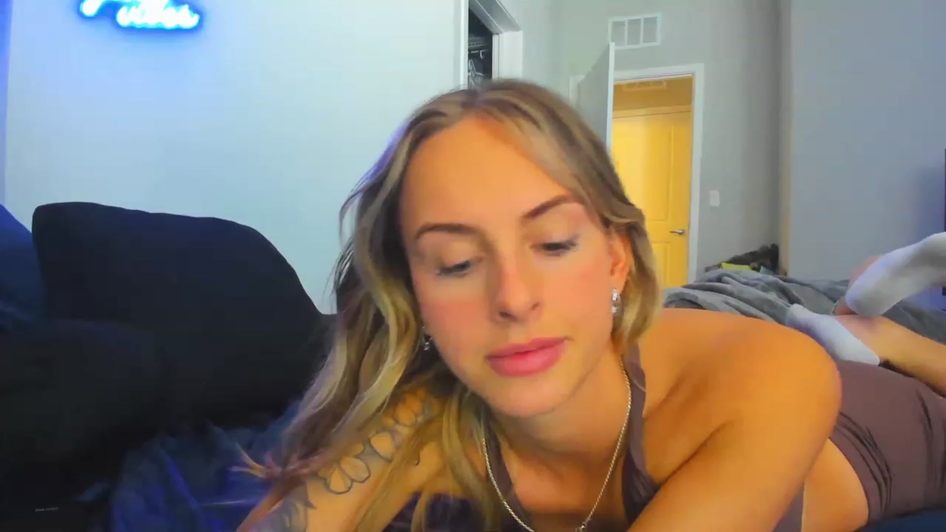 Gallery image thumbnail from Tati_Rae's myfreecams stream on, 01/02/2023, 20:00 image 6 of 20