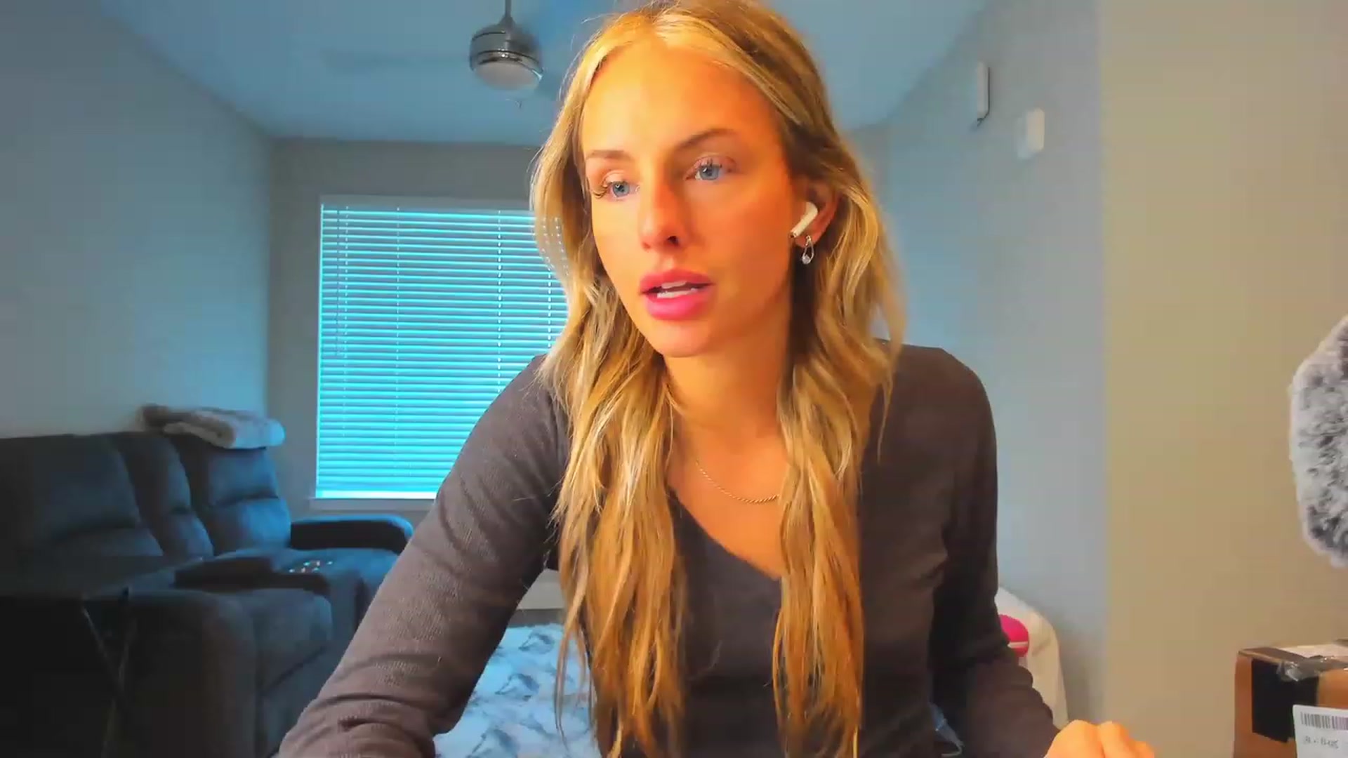 Gallery image thumbnail from Tati_Rae's myfreecams stream on, 01/10/2023, 20:04 image 8 of 20