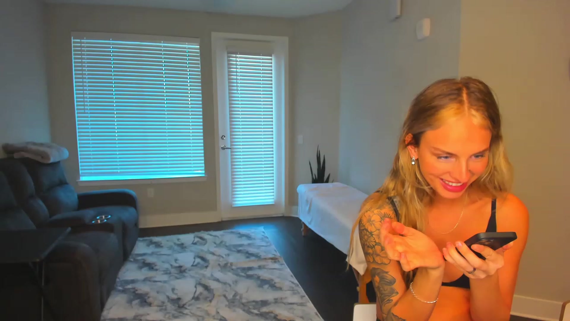 Gallery image thumbnail from Tati_Rae's myfreecams stream on, 01/10/2023, 21:13 image 12 of 20
