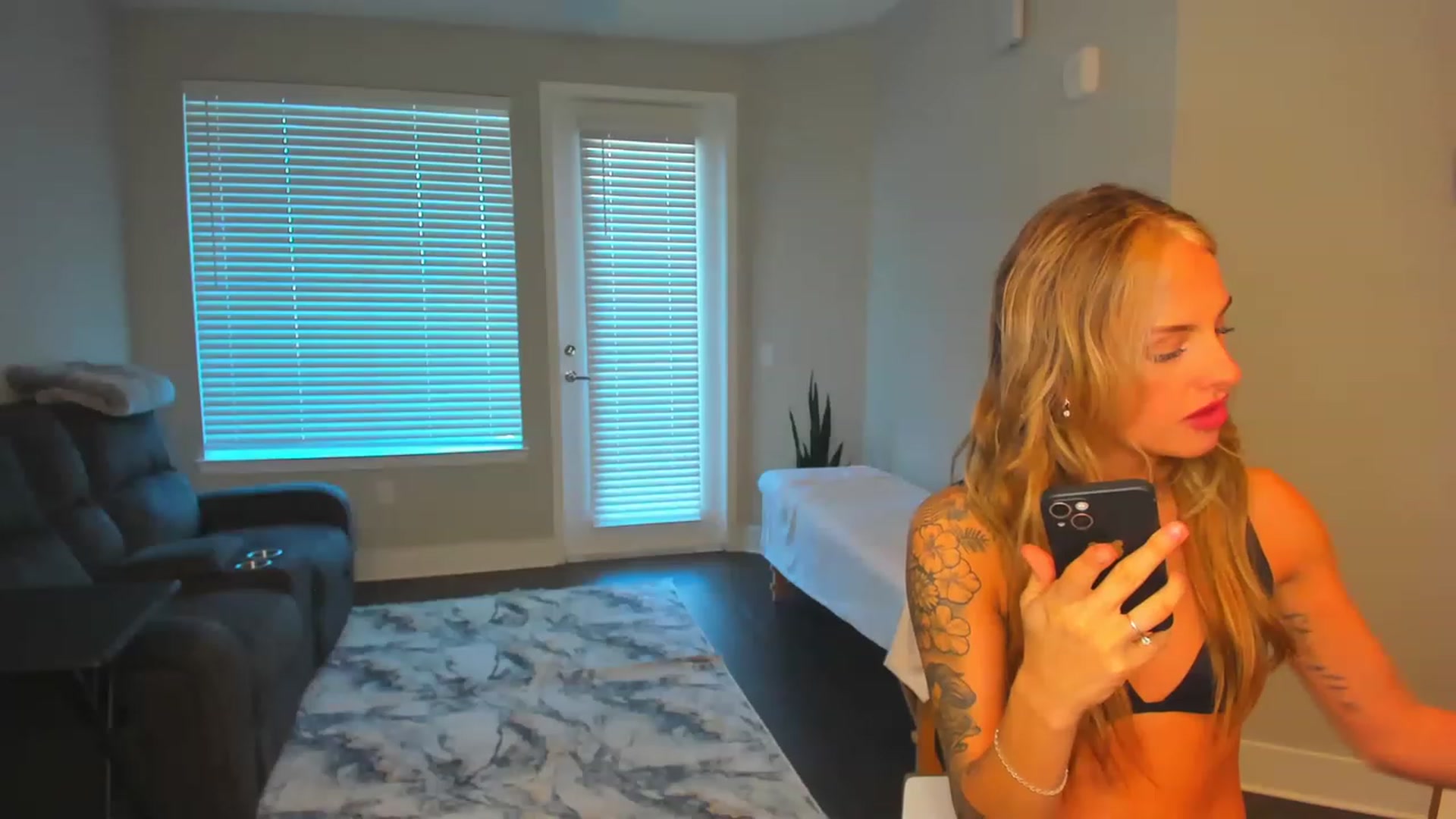 Gallery image thumbnail from Tati_Rae's myfreecams stream on, 01/10/2023, 21:13 image 9 of 20
