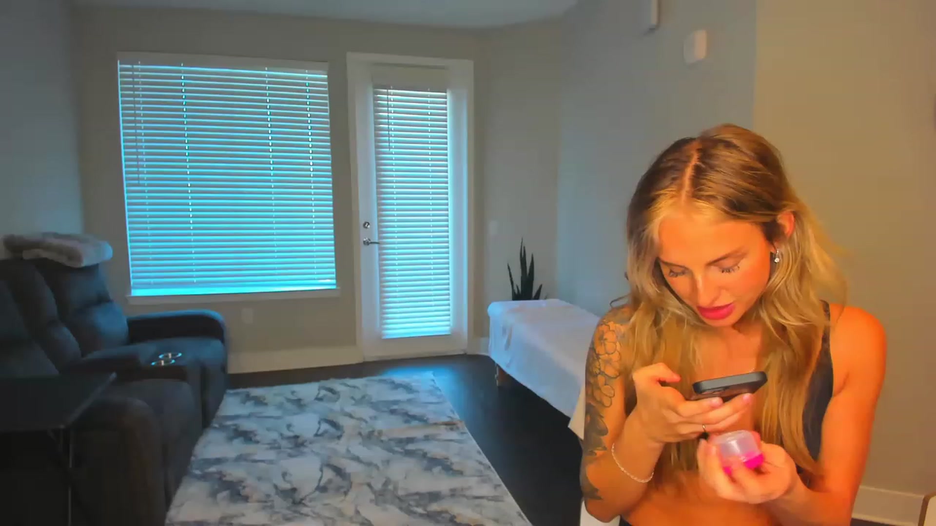 Gallery image thumbnail from Tati_Rae's myfreecams stream on, 01/10/2023, 21:13 image 10 of 20