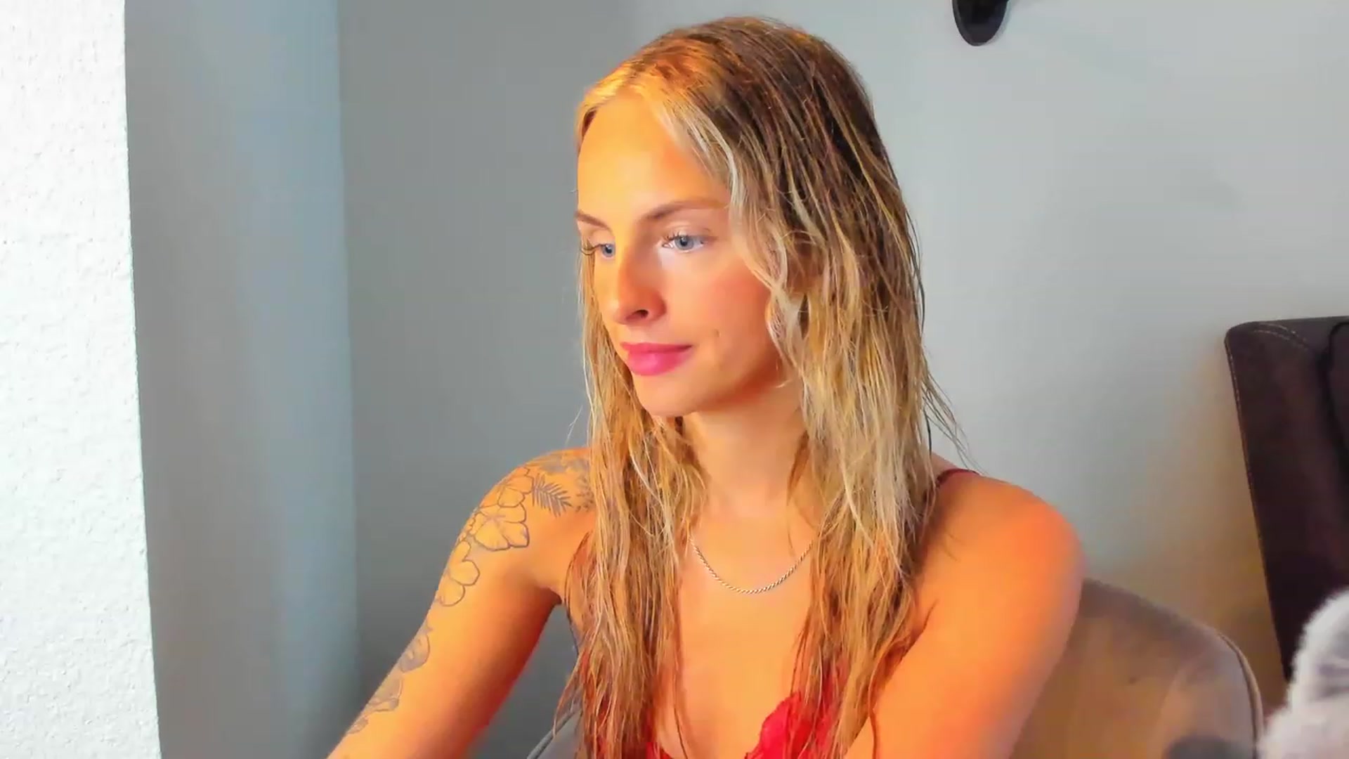 Gallery image thumbnail from Tati_Rae's myfreecams stream on, 01/18/2023, 21:04 image 5 of 20